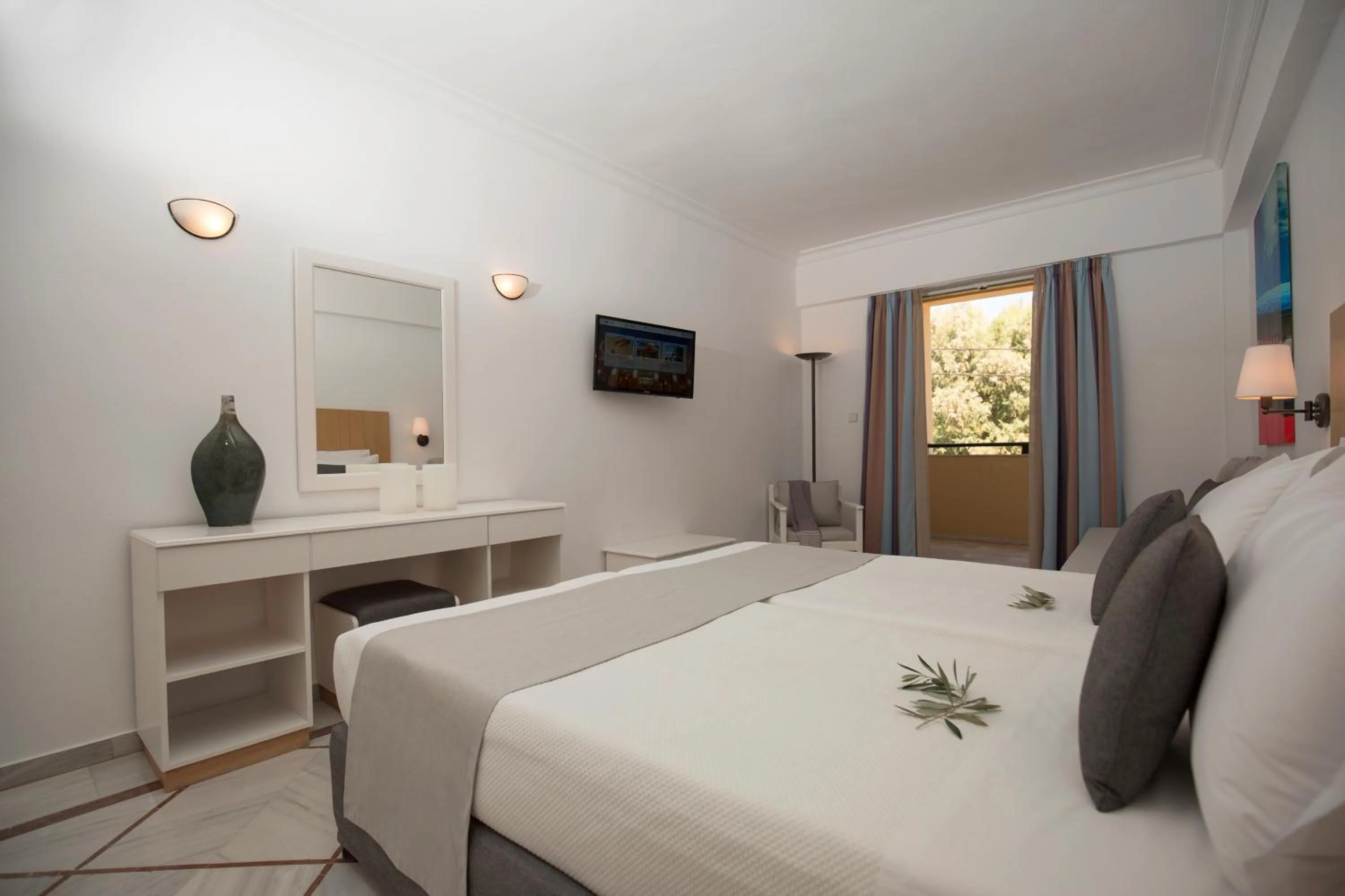 Bedroom in Samaina Inn