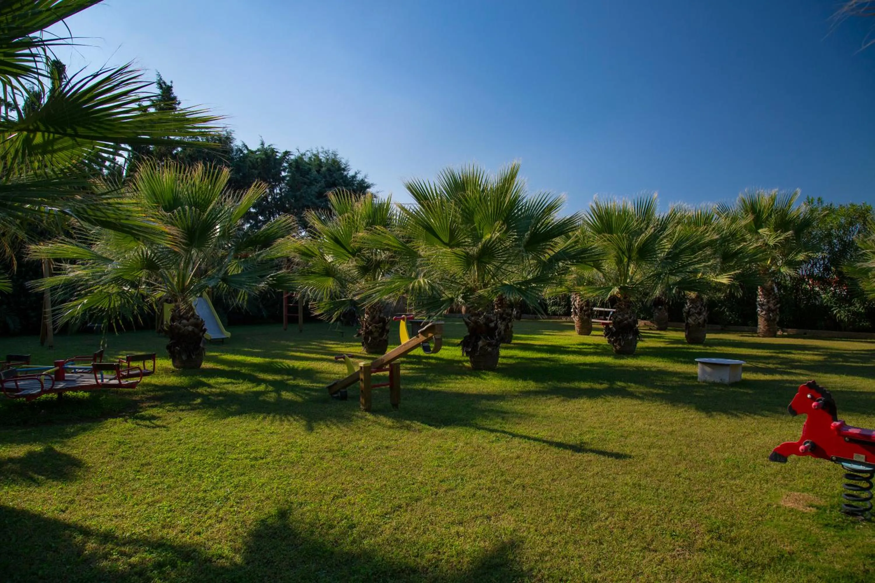 Garden in Samaina Inn