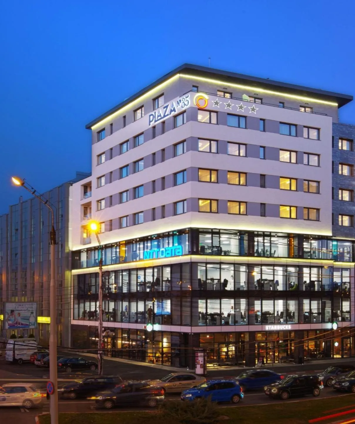 Facade/entrance in Plaza35