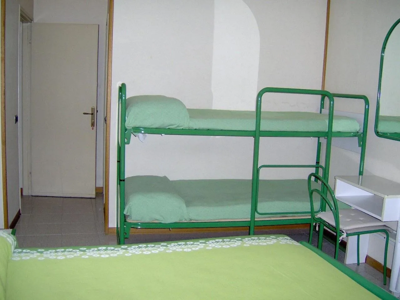 bunk bed in Lago Maggiore