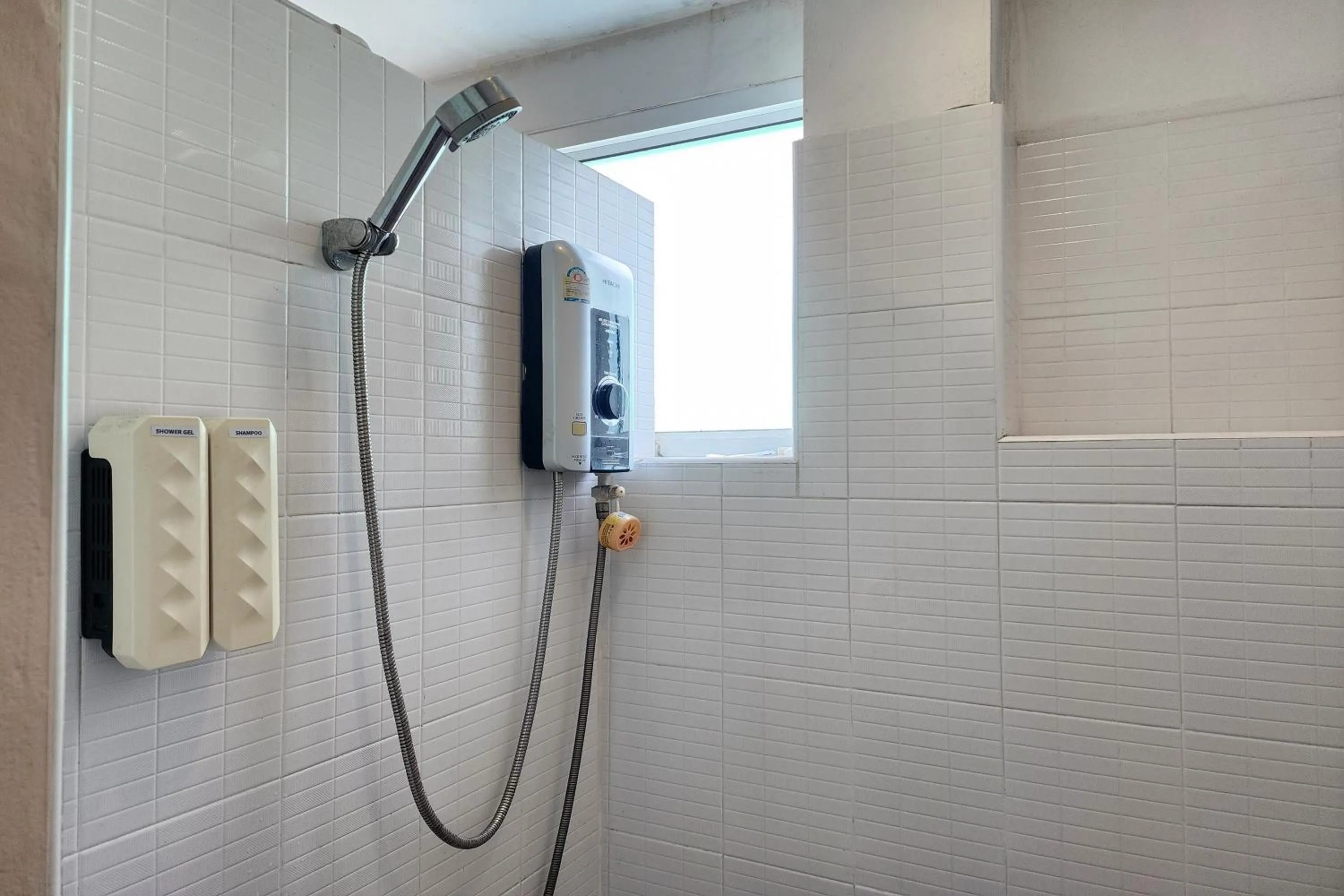 Bathroom in Ease Hostel