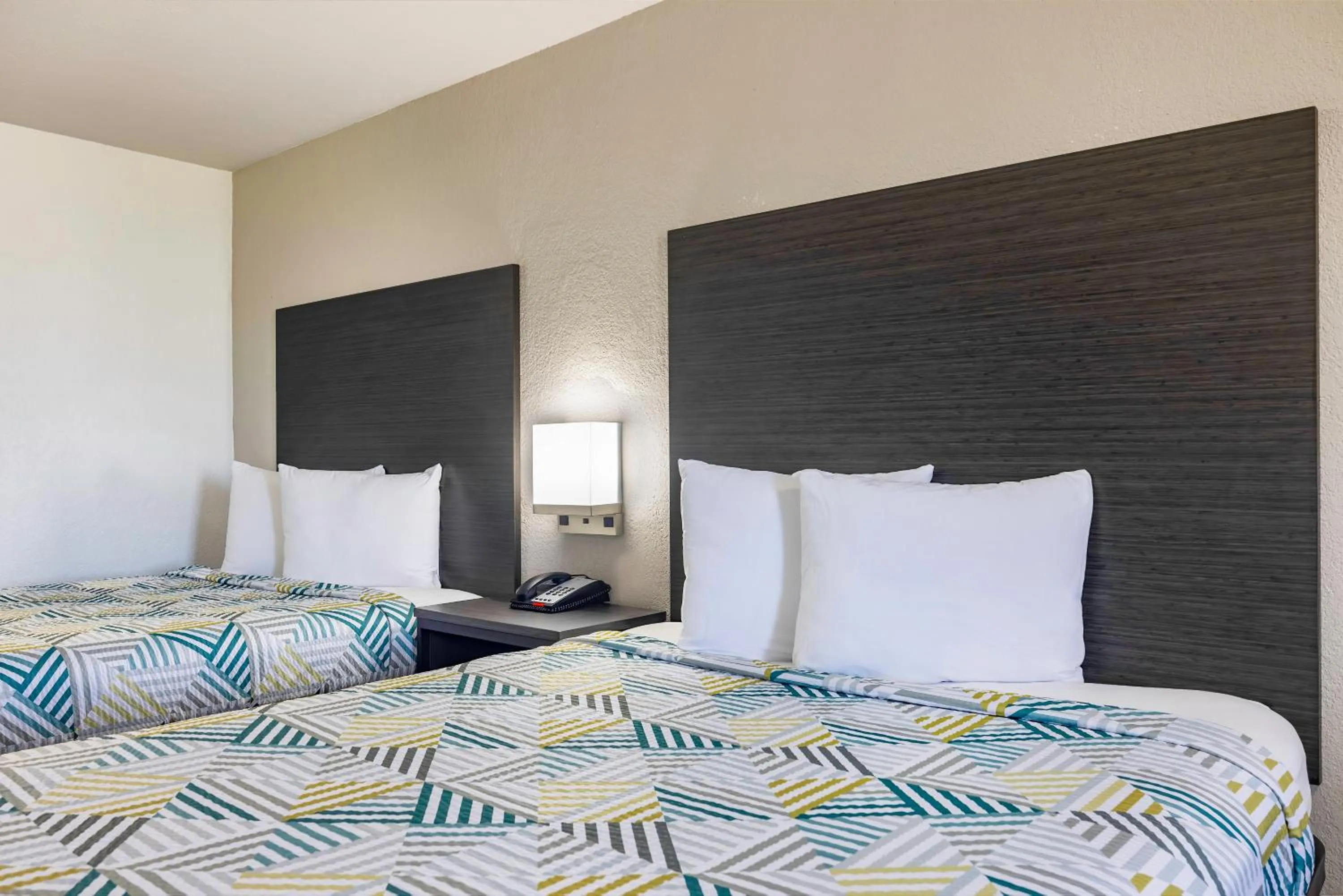 Bedroom, Bed in Motel 6 Lake Charles, LA