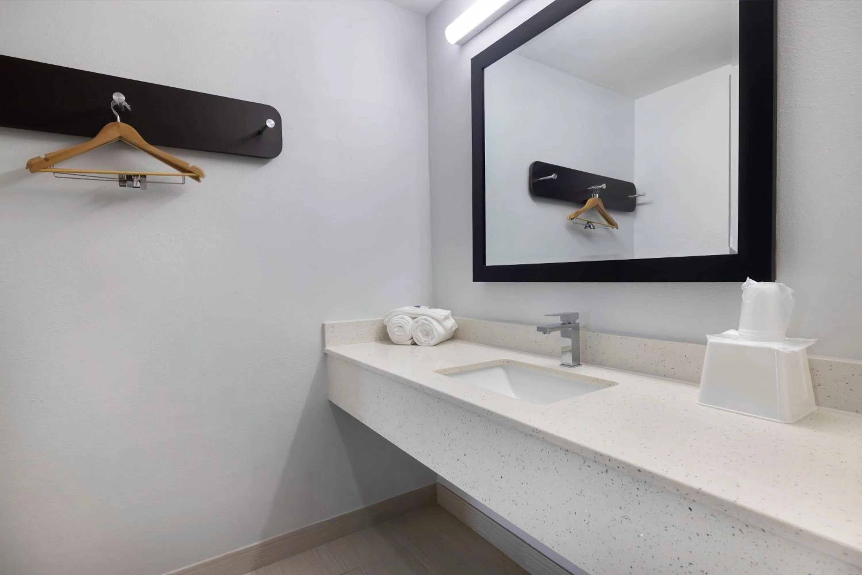 Bathroom in Motel 6 Lake Charles, LA