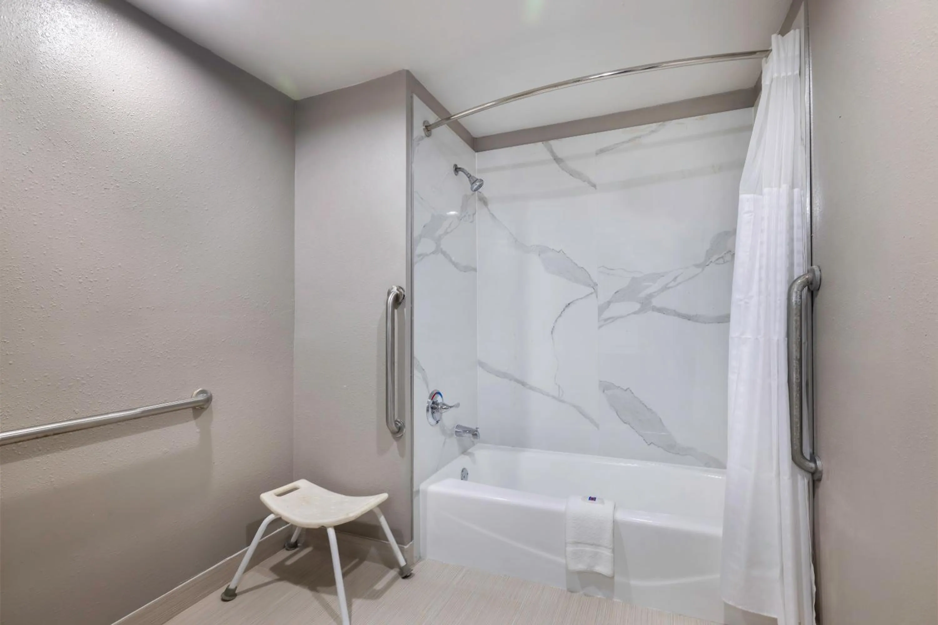 Bathroom in Motel 6 Lake Charles, LA