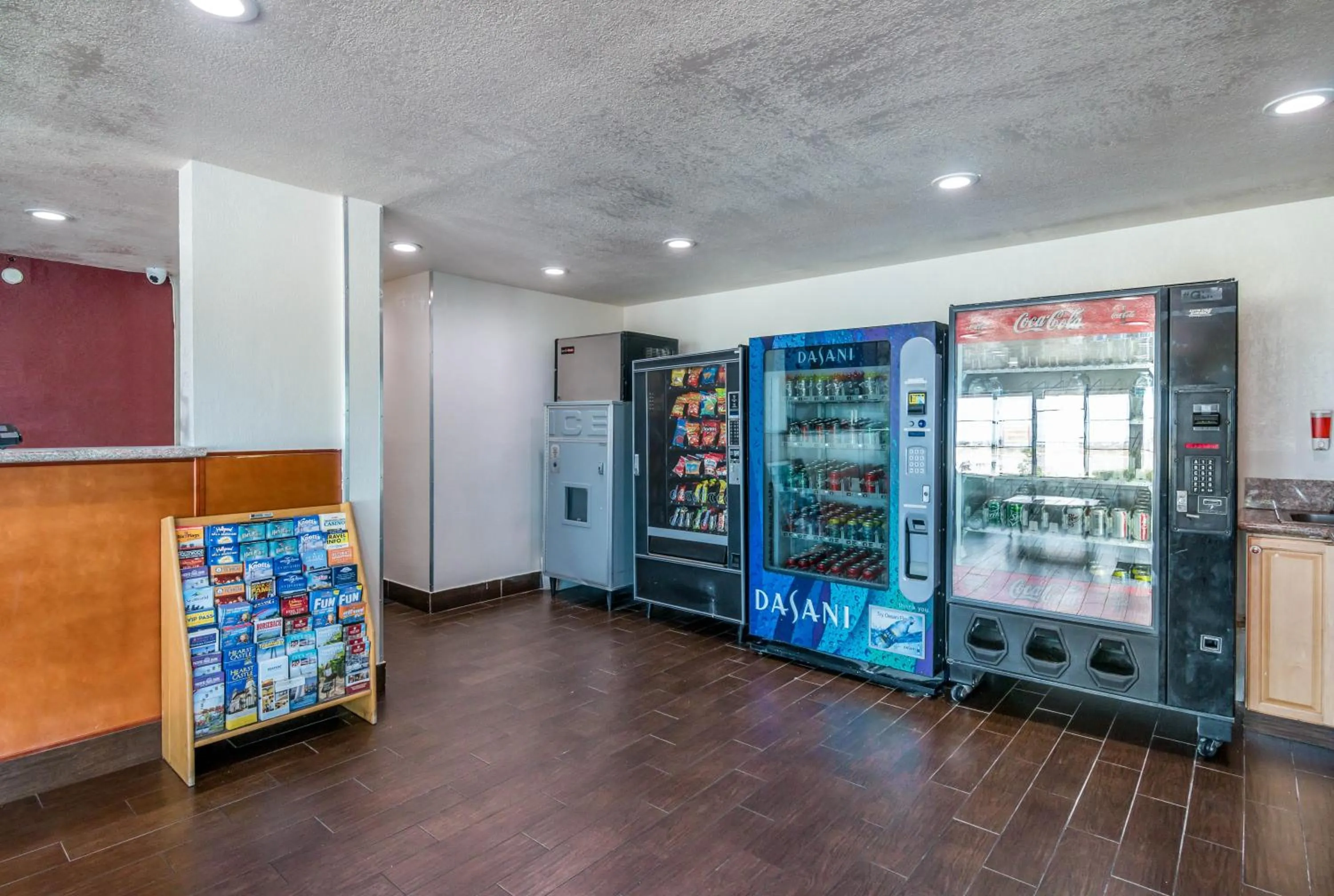 Lobby or reception in Red Roof Inn Palmdale - Lancaster