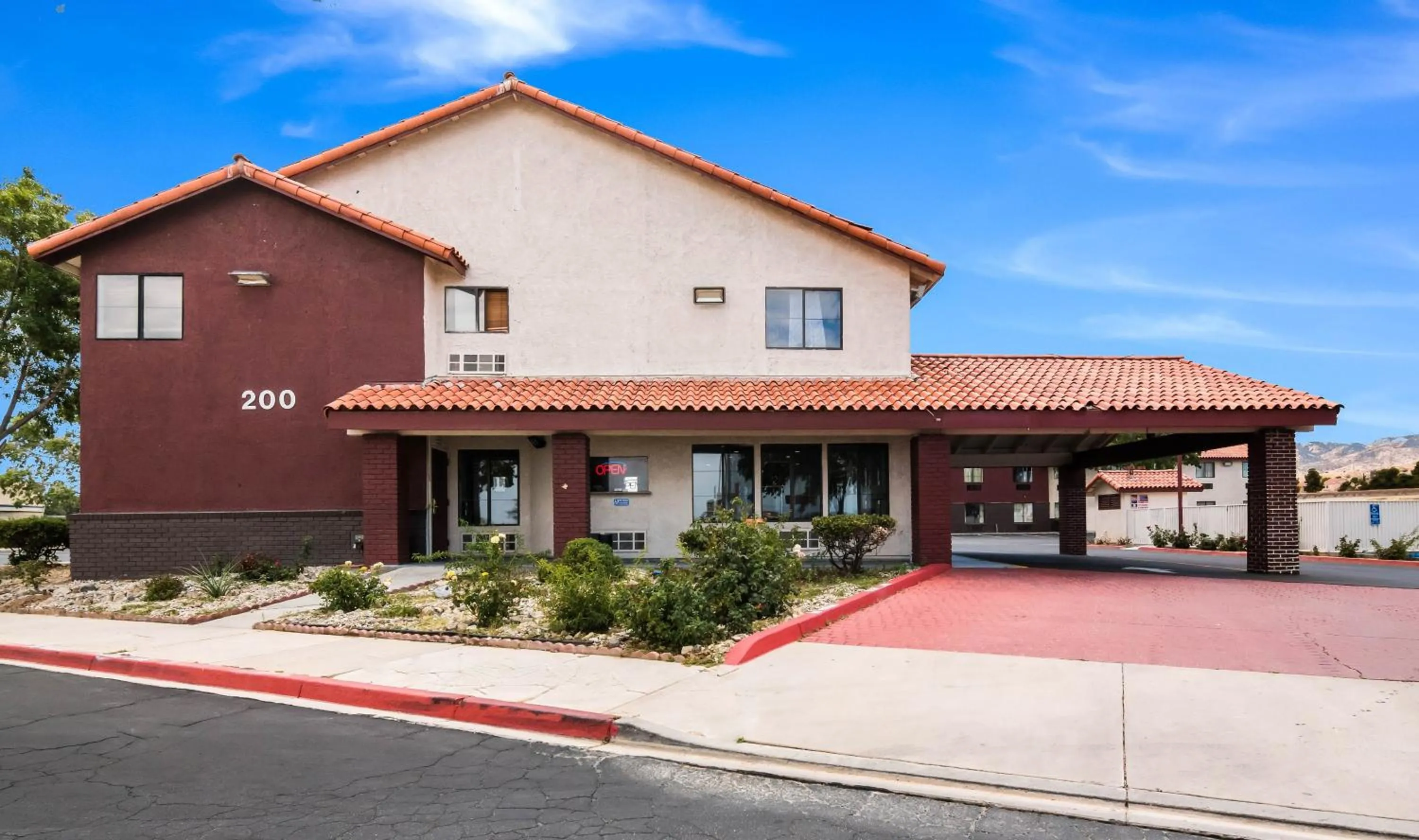 Property building in Red Roof Inn Palmdale - Lancaster