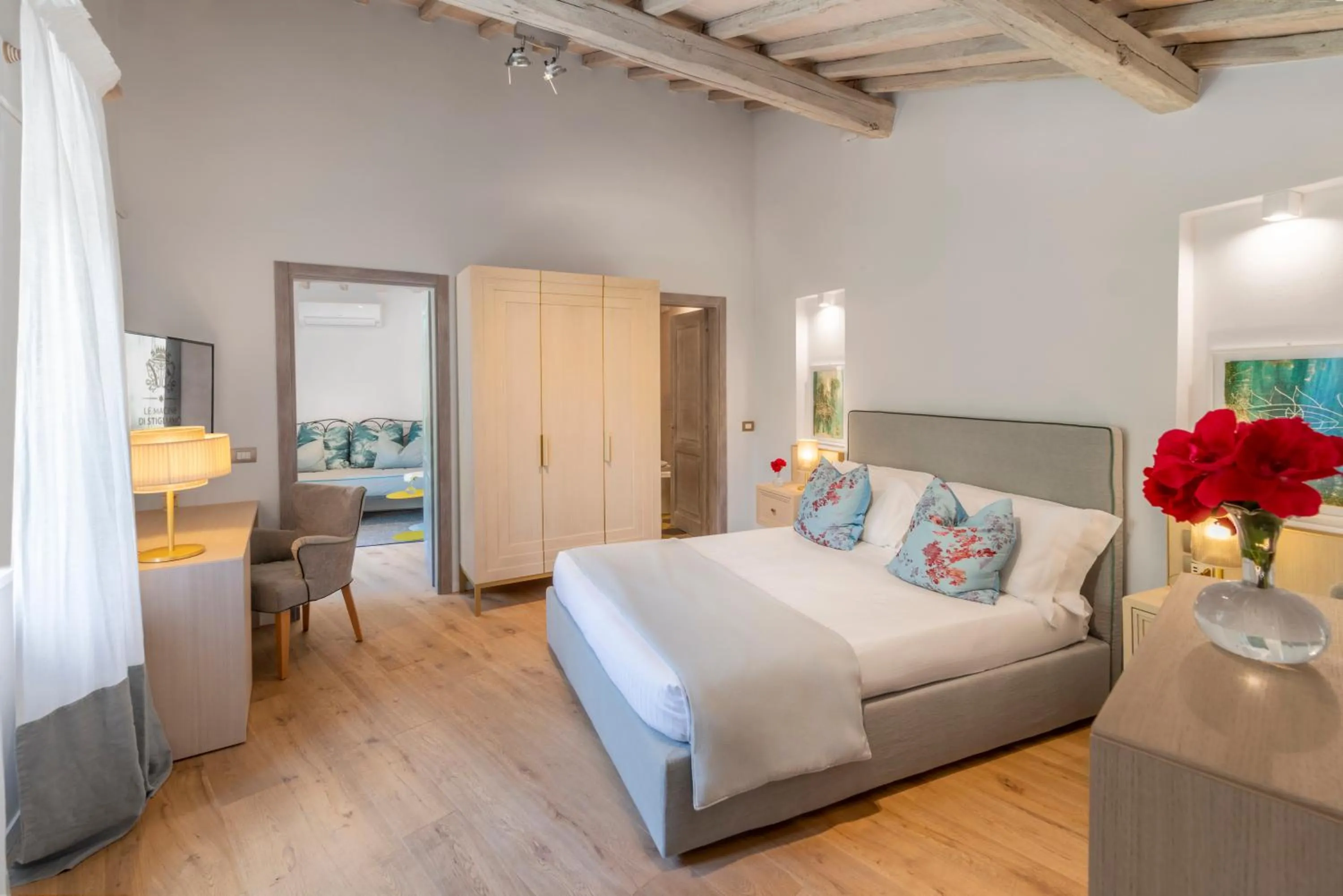 Photo of the whole room, Bed in Relais Le Macine Di Stigliano