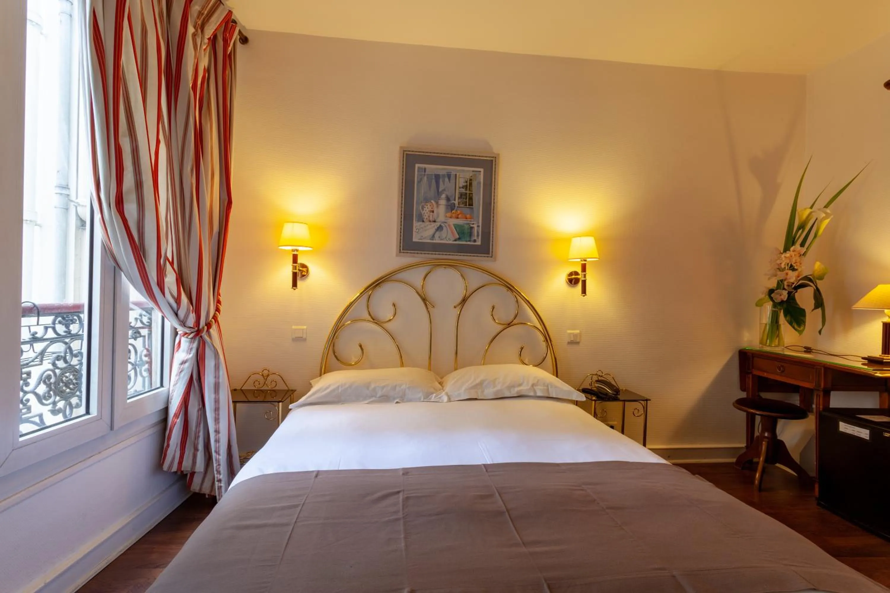 Bedroom, Bed in Hôtel Atlantis