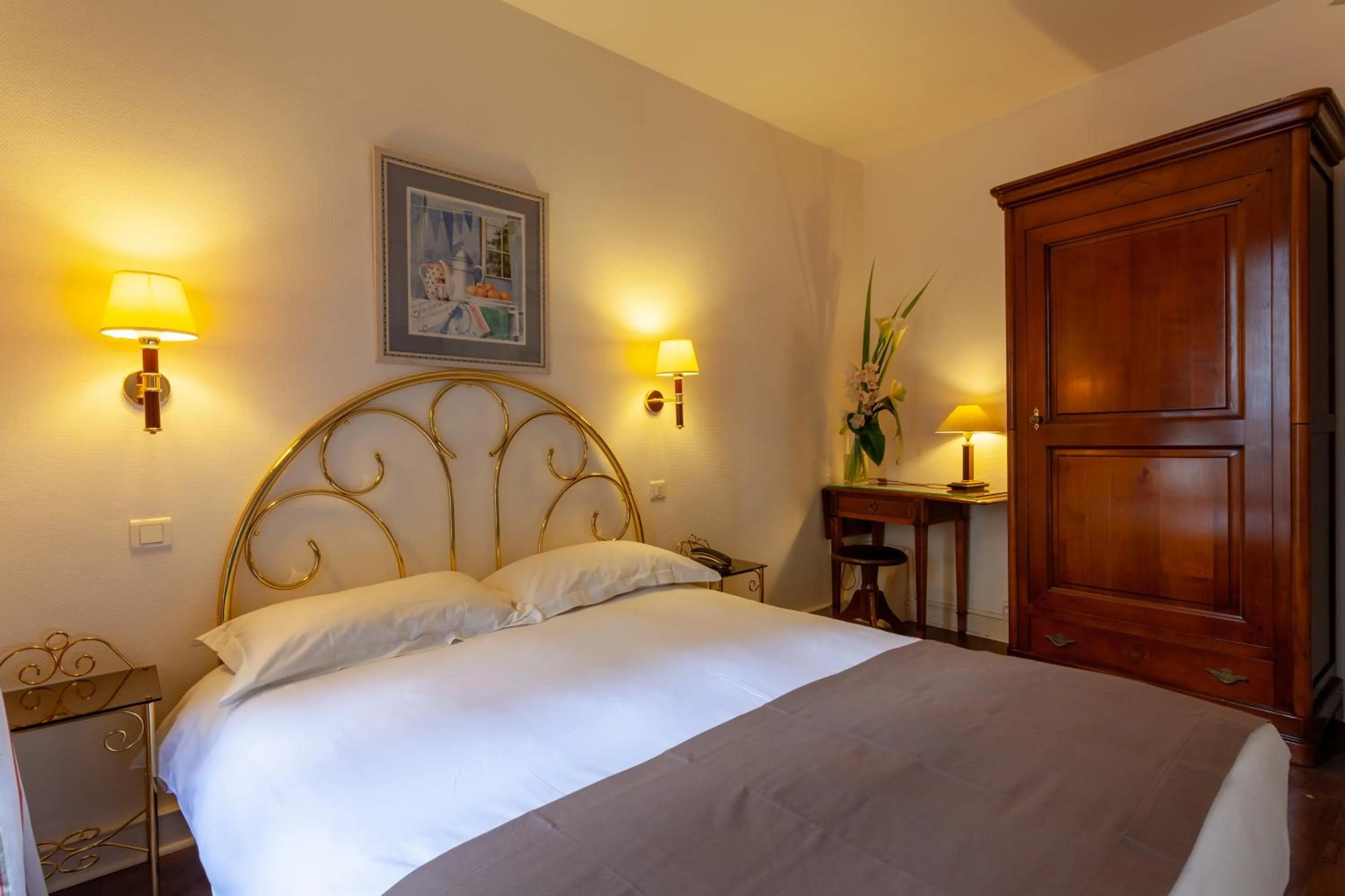 Bedroom, Bed in Hôtel Atlantis