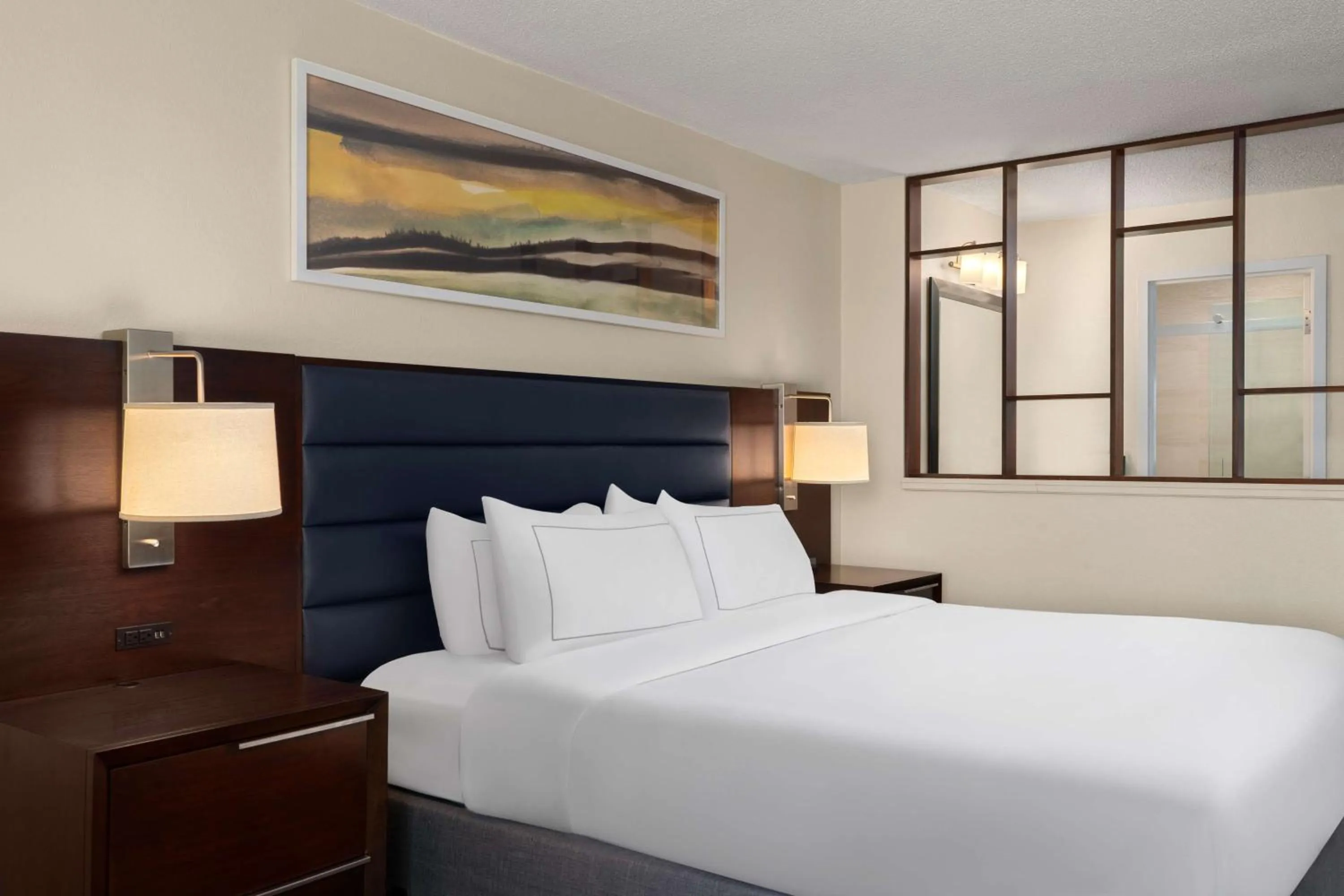 Bed in DoubleTree by Hilton Hotel Columbia