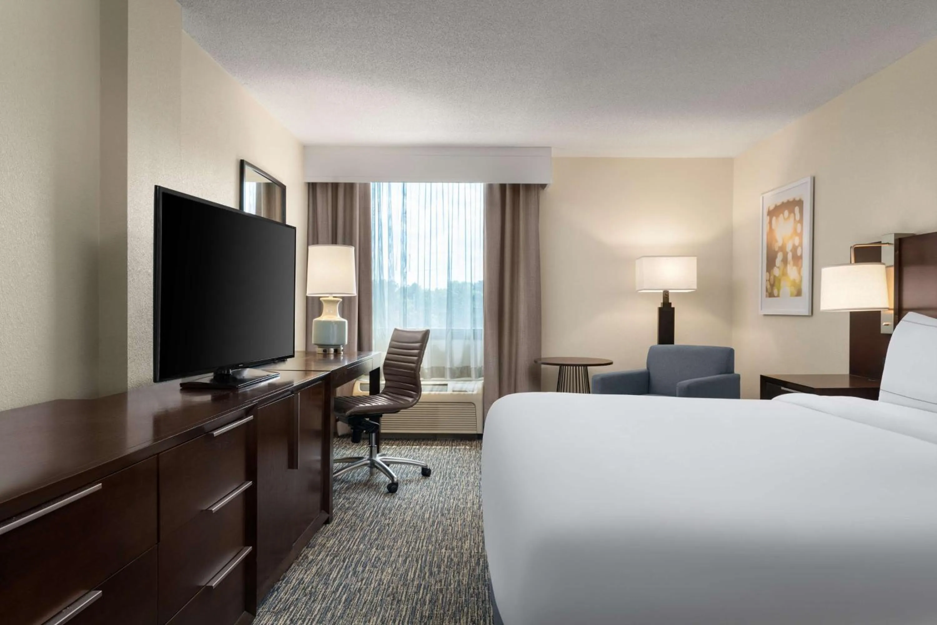 Bed in DoubleTree by Hilton Hotel Columbia