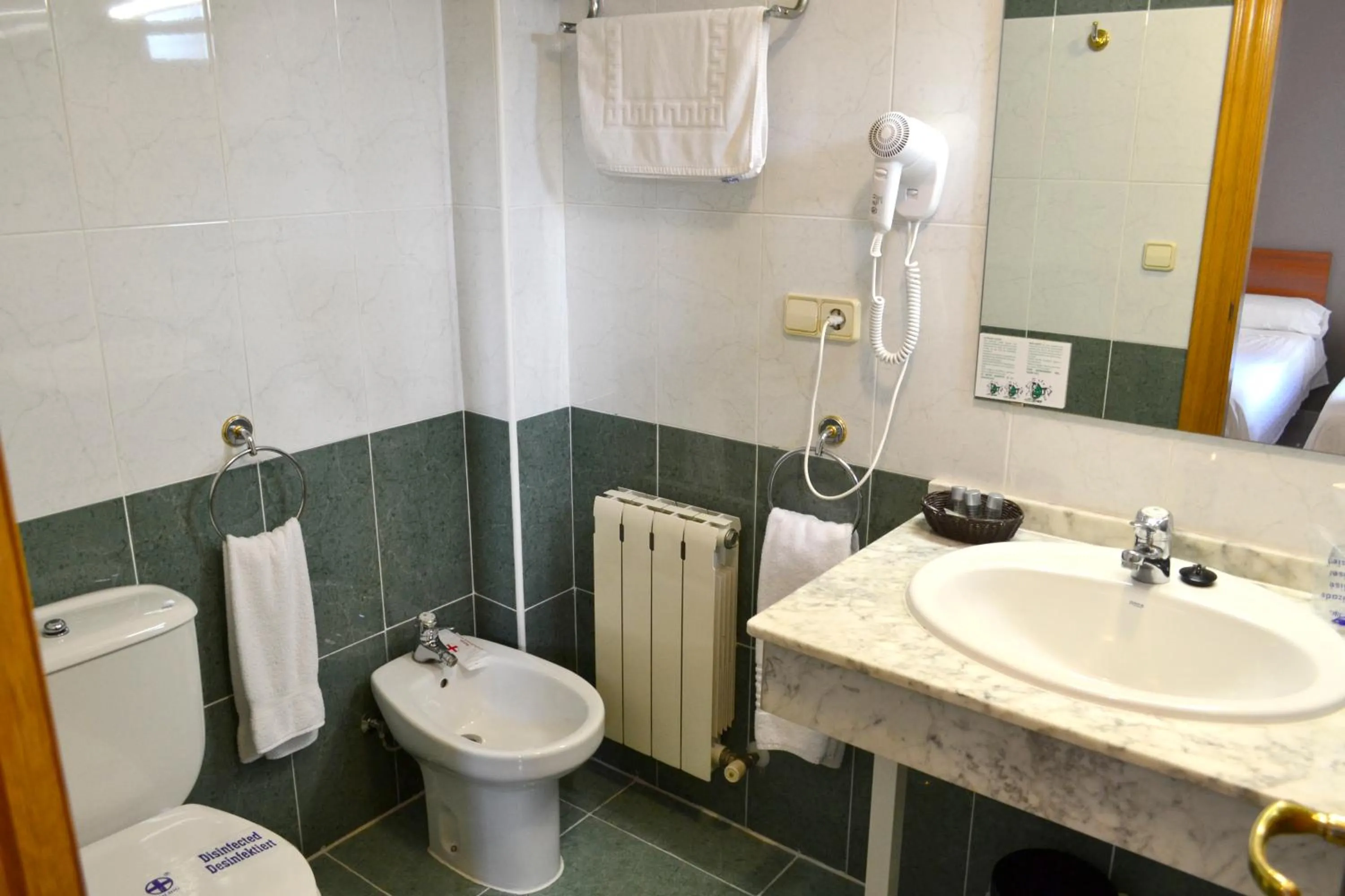 Bathroom in Hotel Alda Ciudad de Toro