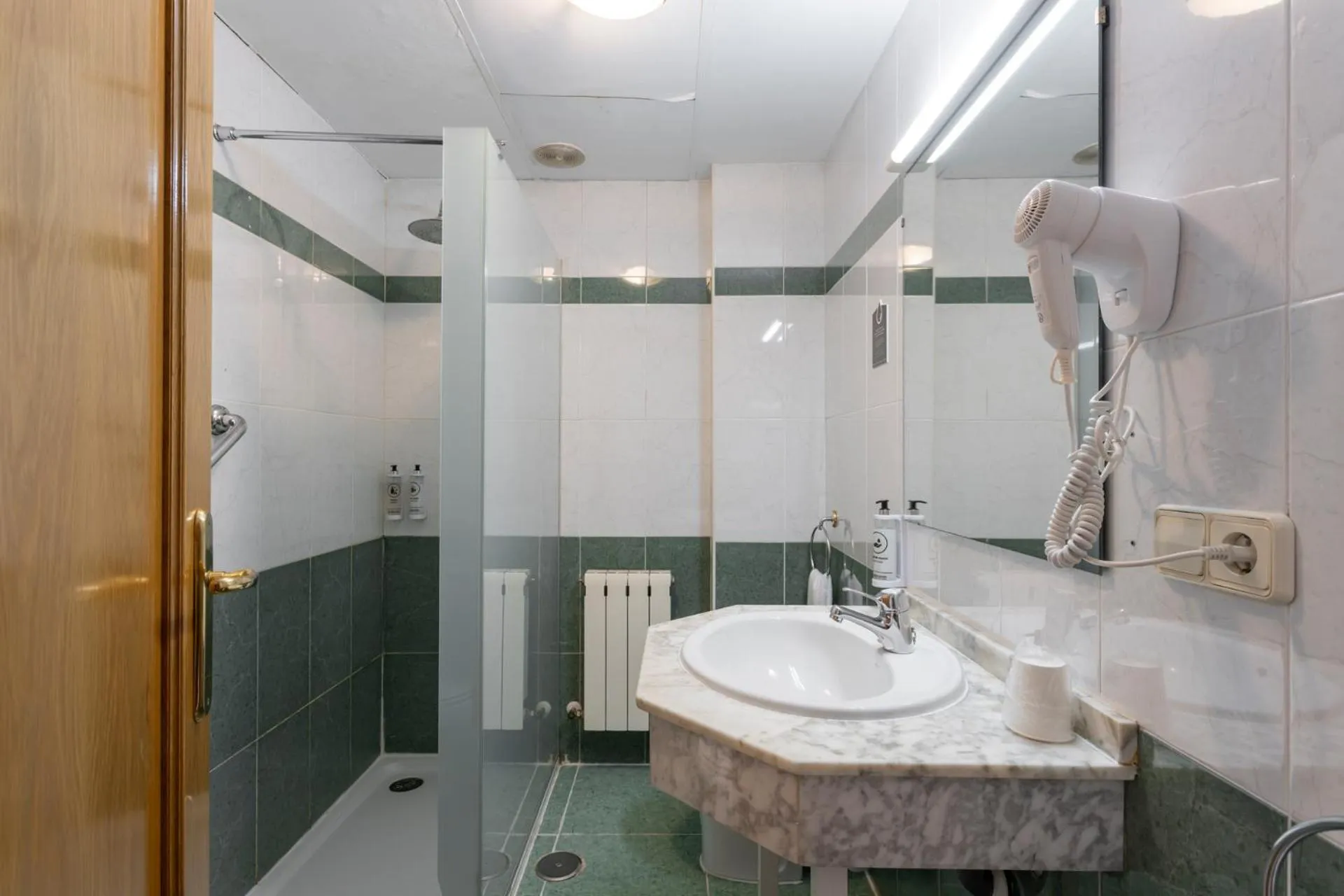 Bathroom in Hotel Alda Ciudad de Toro