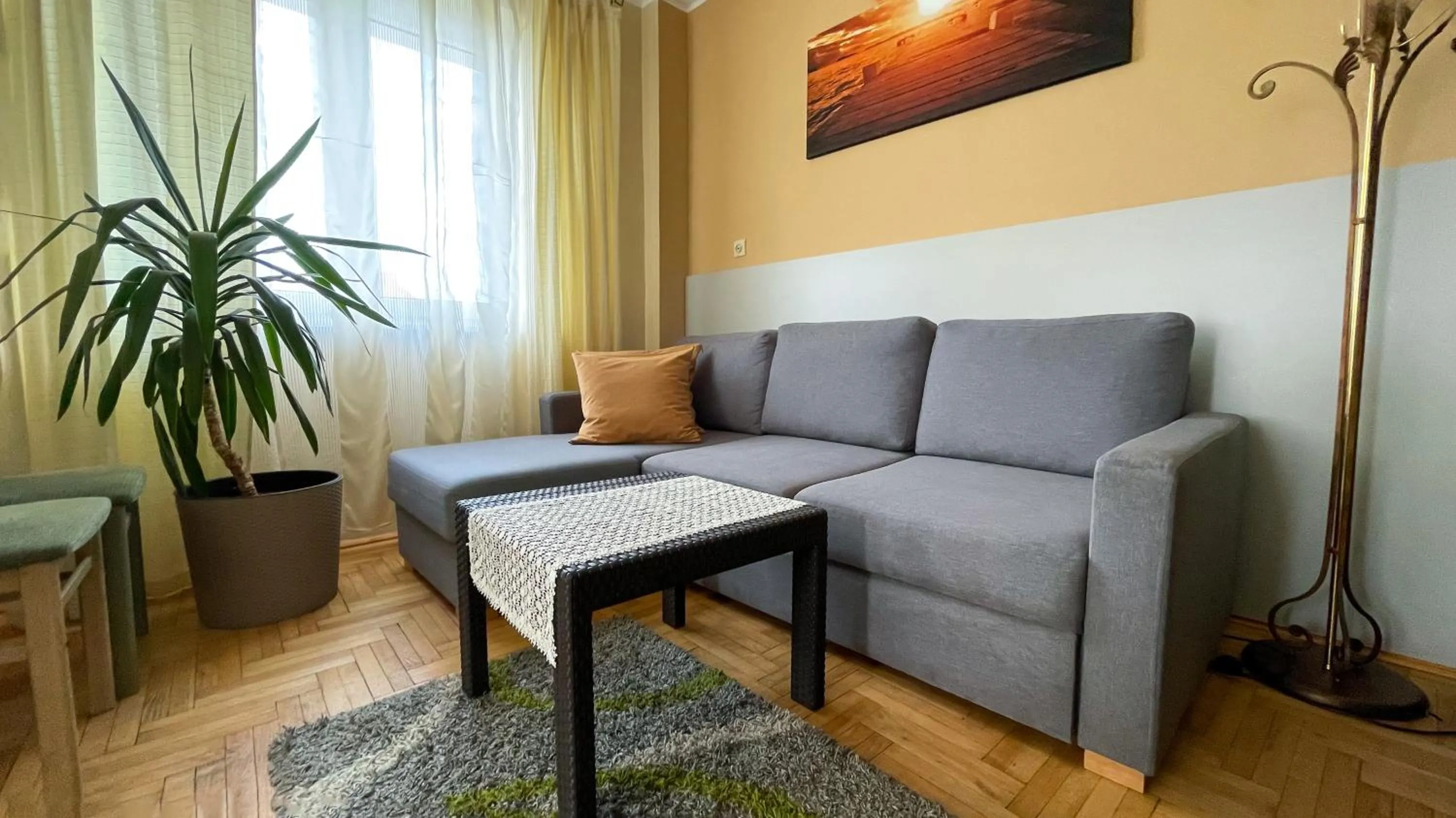 Seating area in Mister