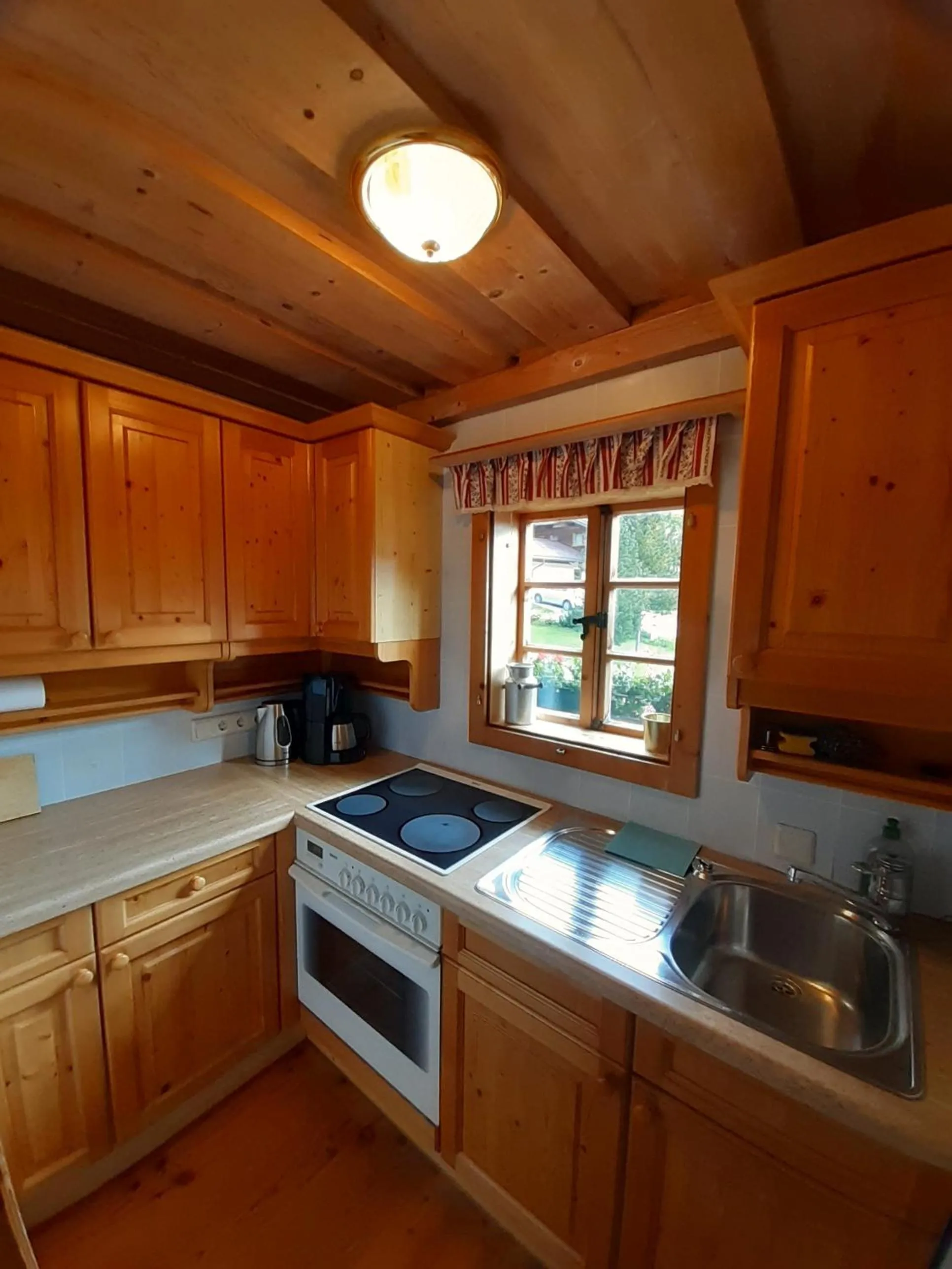 Kitchen or kitchenette in Ferienhaus Abendstille