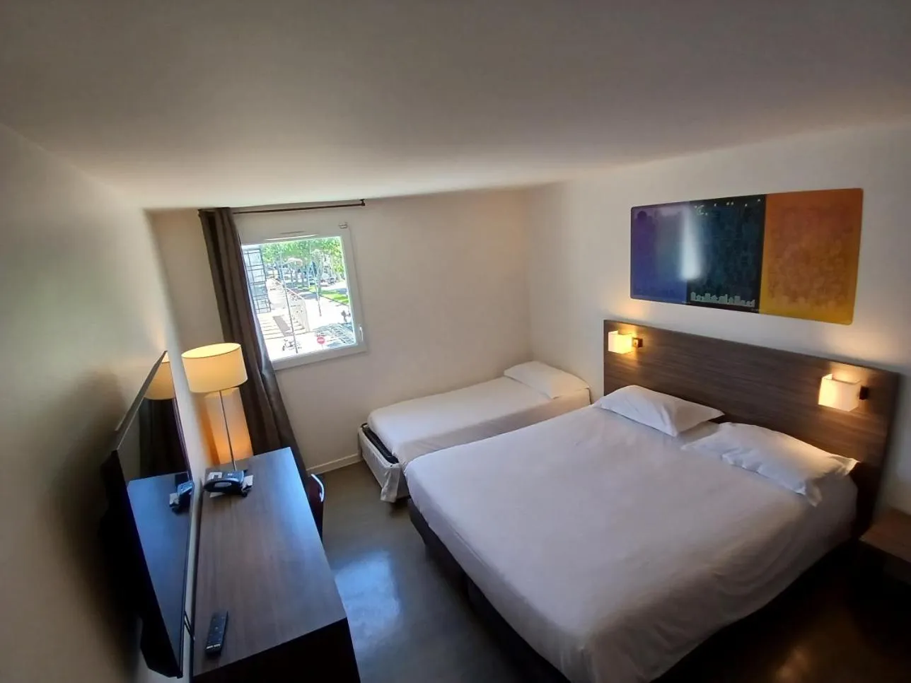 Bathroom, Bed in Appart’hôtel Hevea