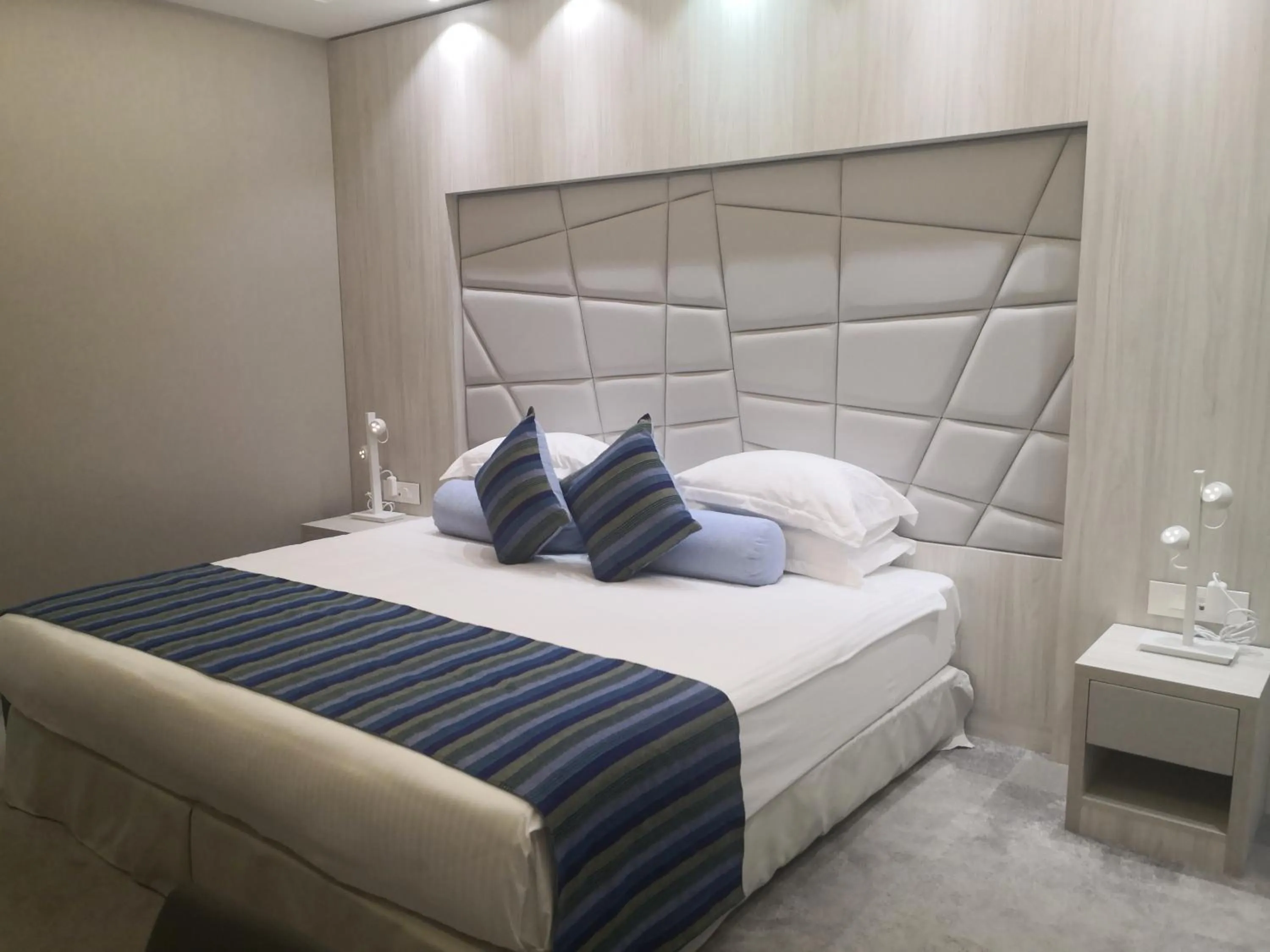 King Room Standard in Maximus Hotel Byblos