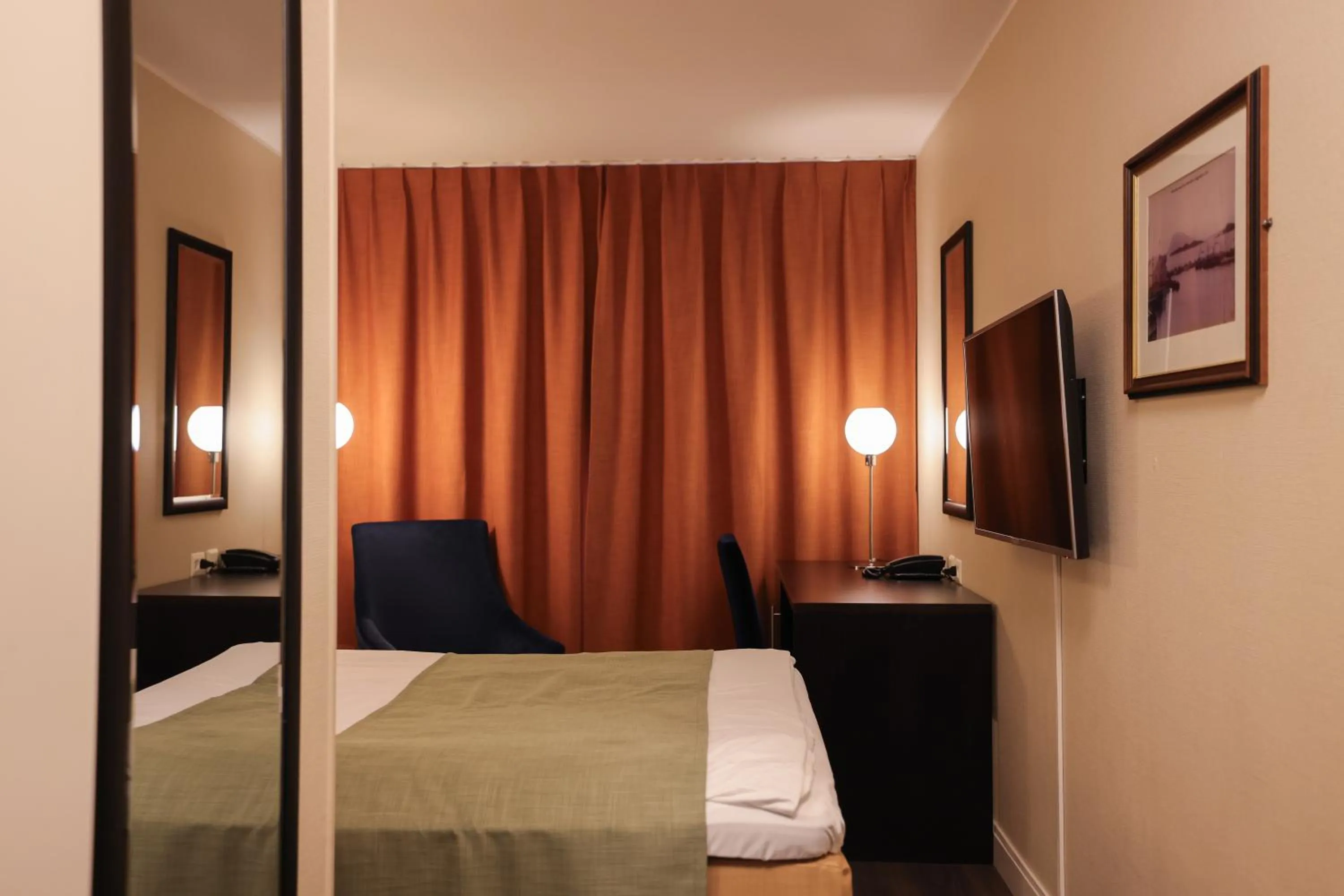 Bed in Quality Hotel Florø