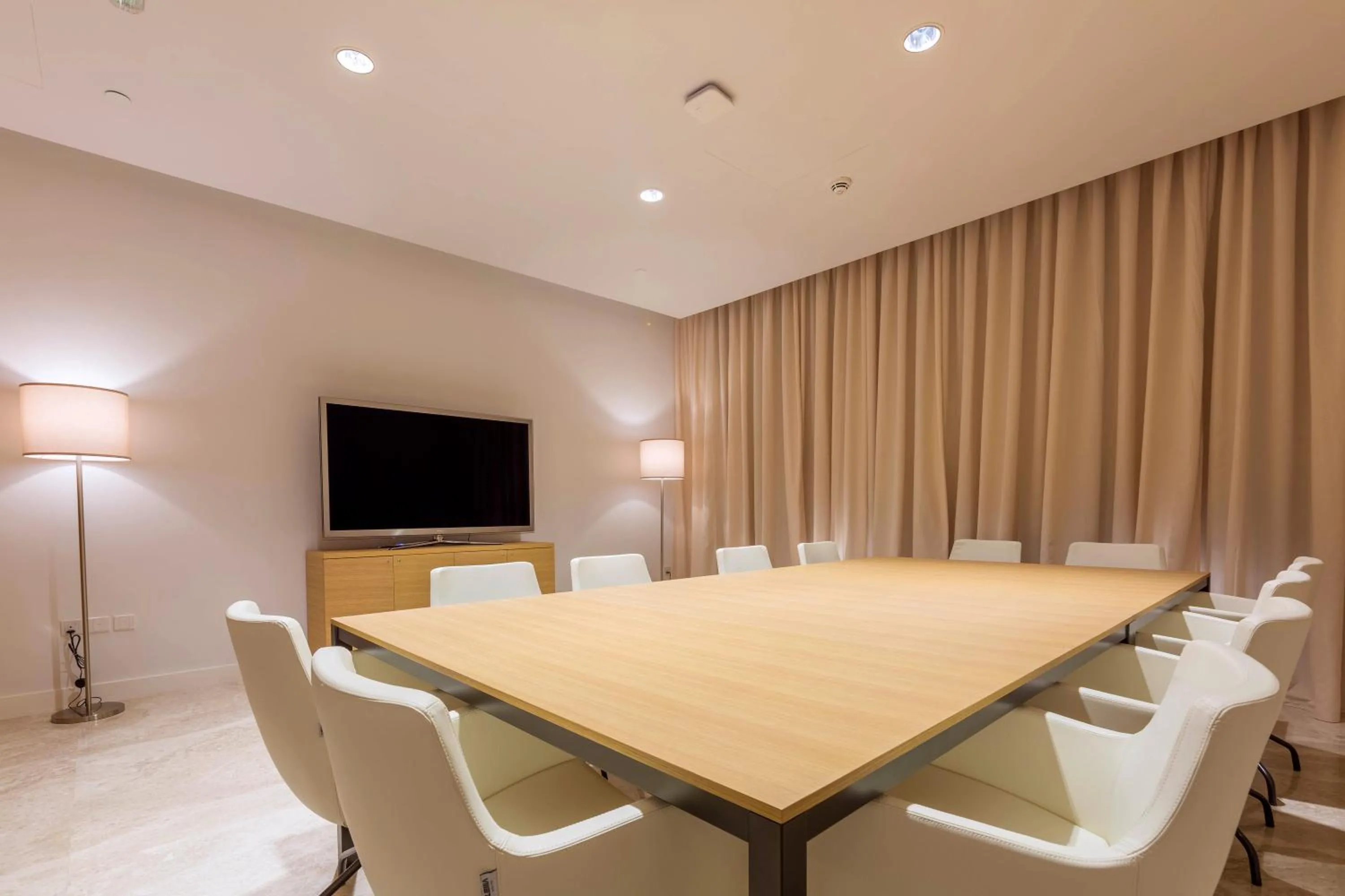 Banquet/Function facilities in Delta Hotel Apartments