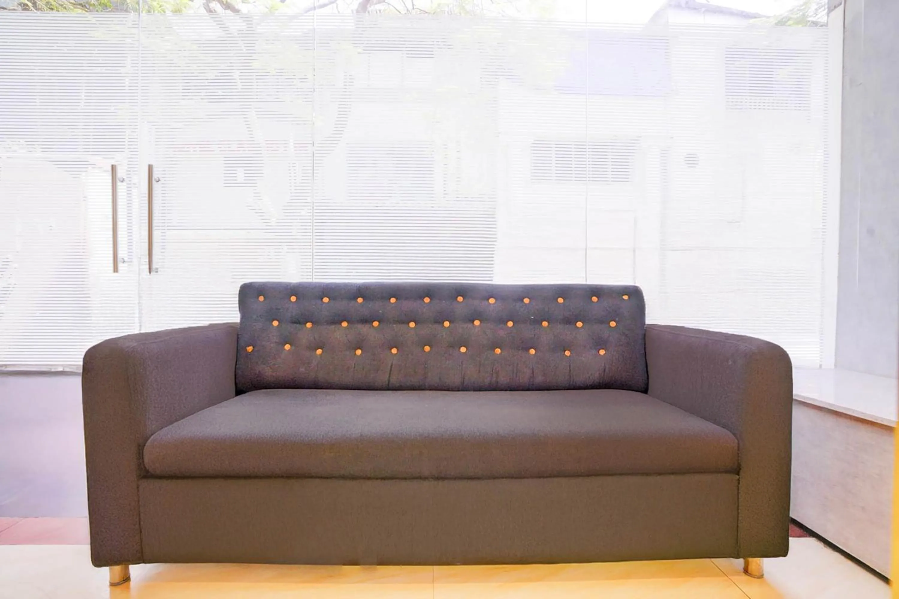 Lobby or reception in Collection O Andheri West Near KokilaBen Hospital