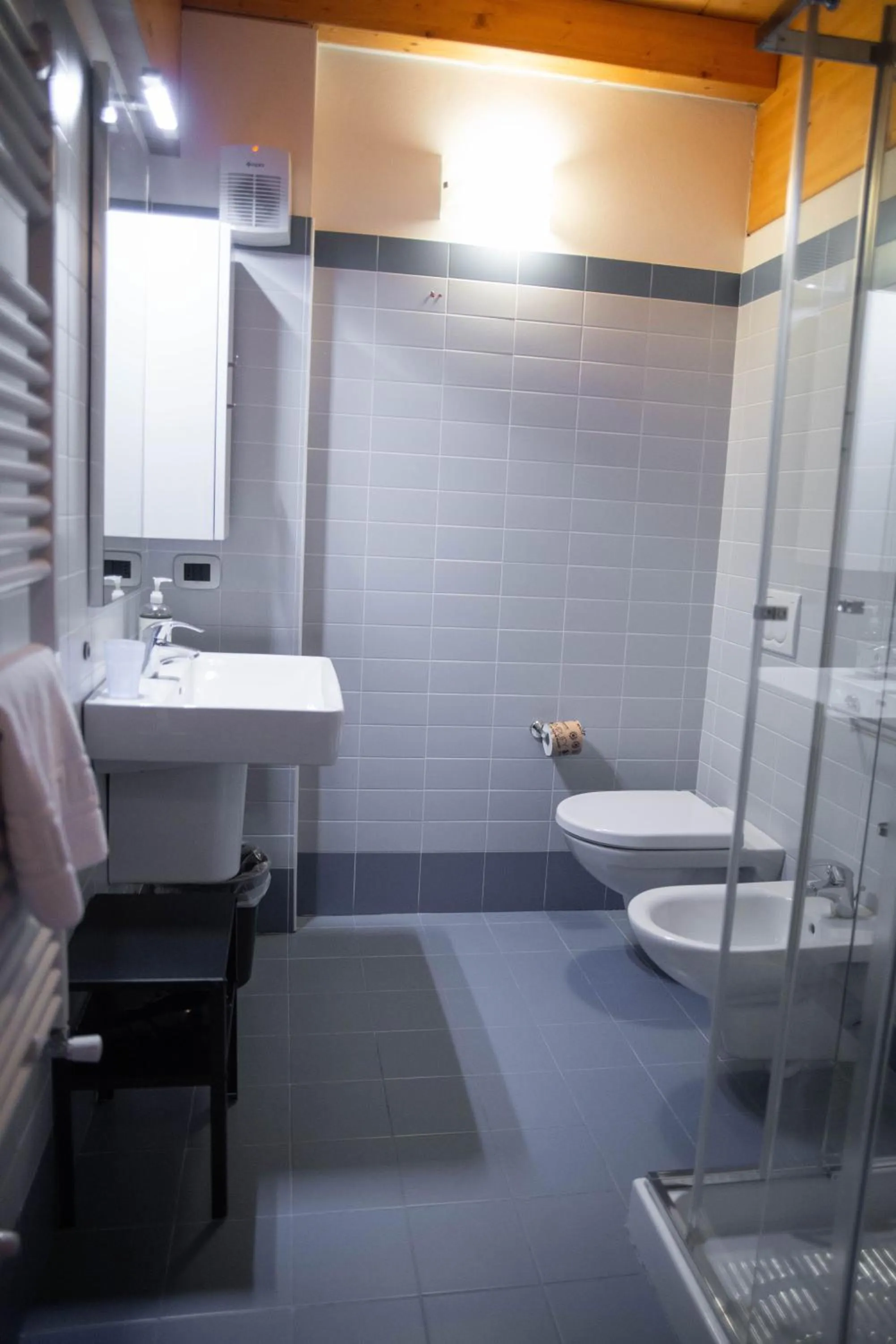 Shower in Pietra di Verona Residenza