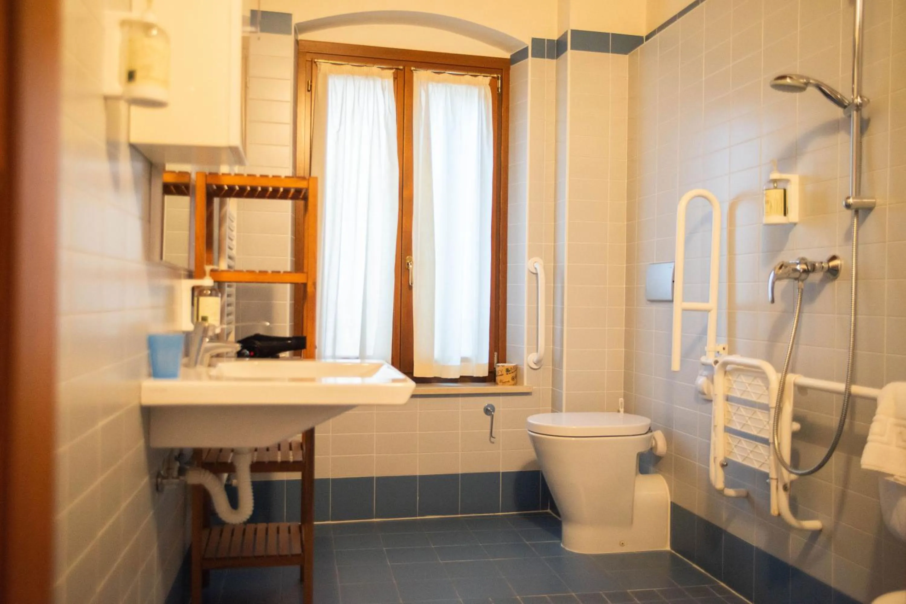 Toilet in Pietra di Verona Residenza