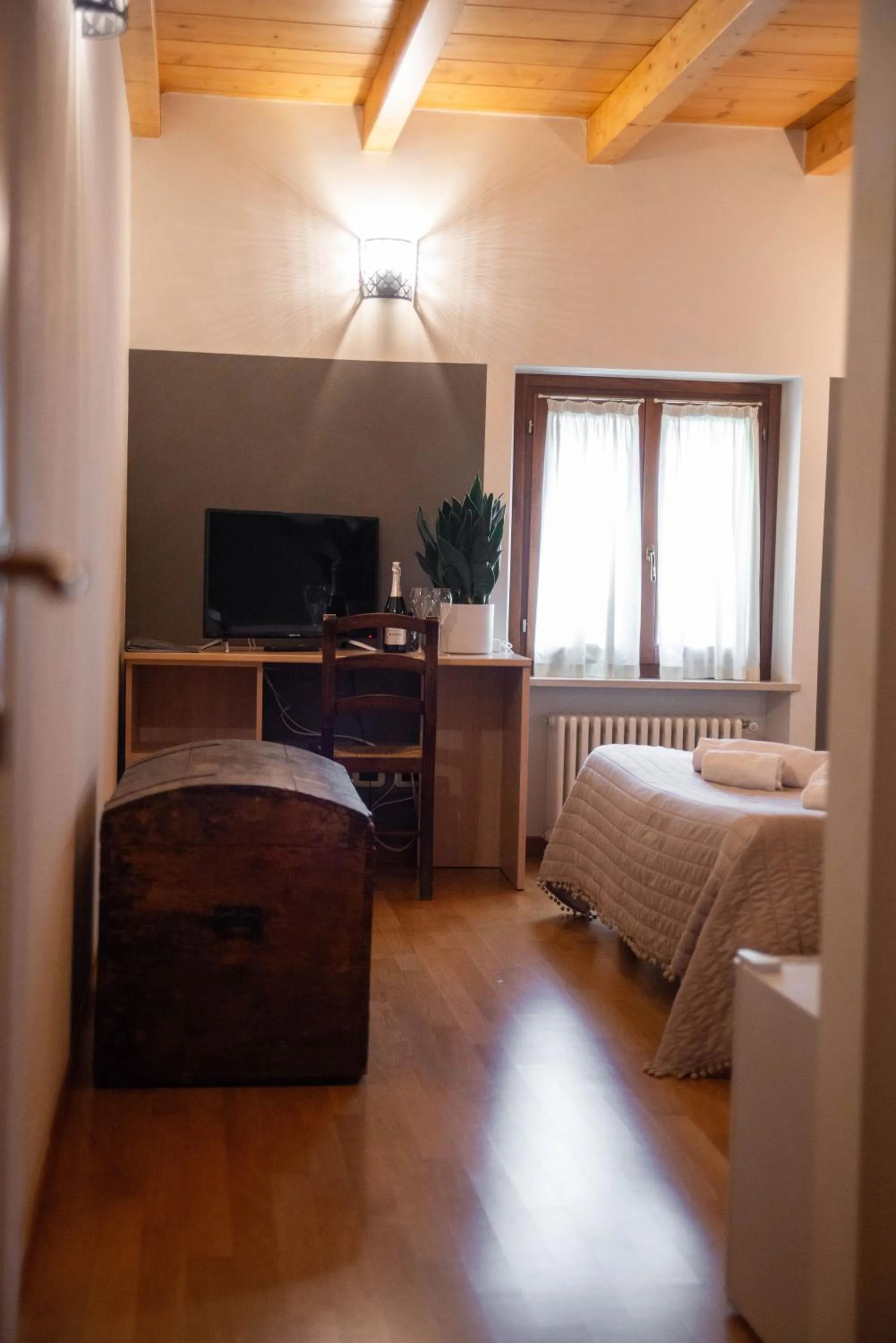 Bed in Pietra di Verona Residenza