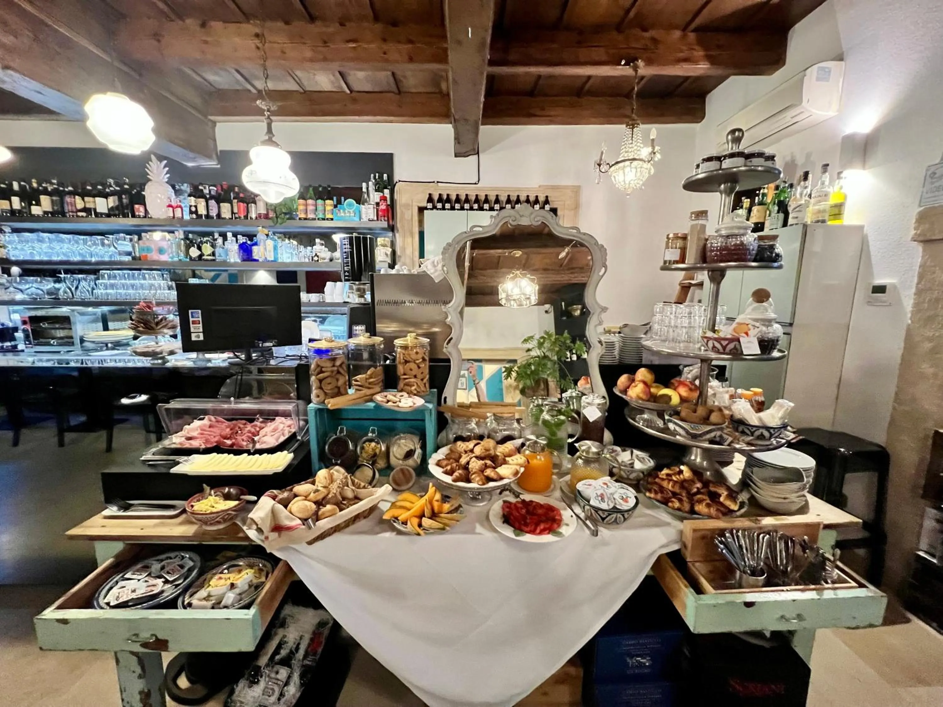 Breakfast in Pietra di Verona Residenza