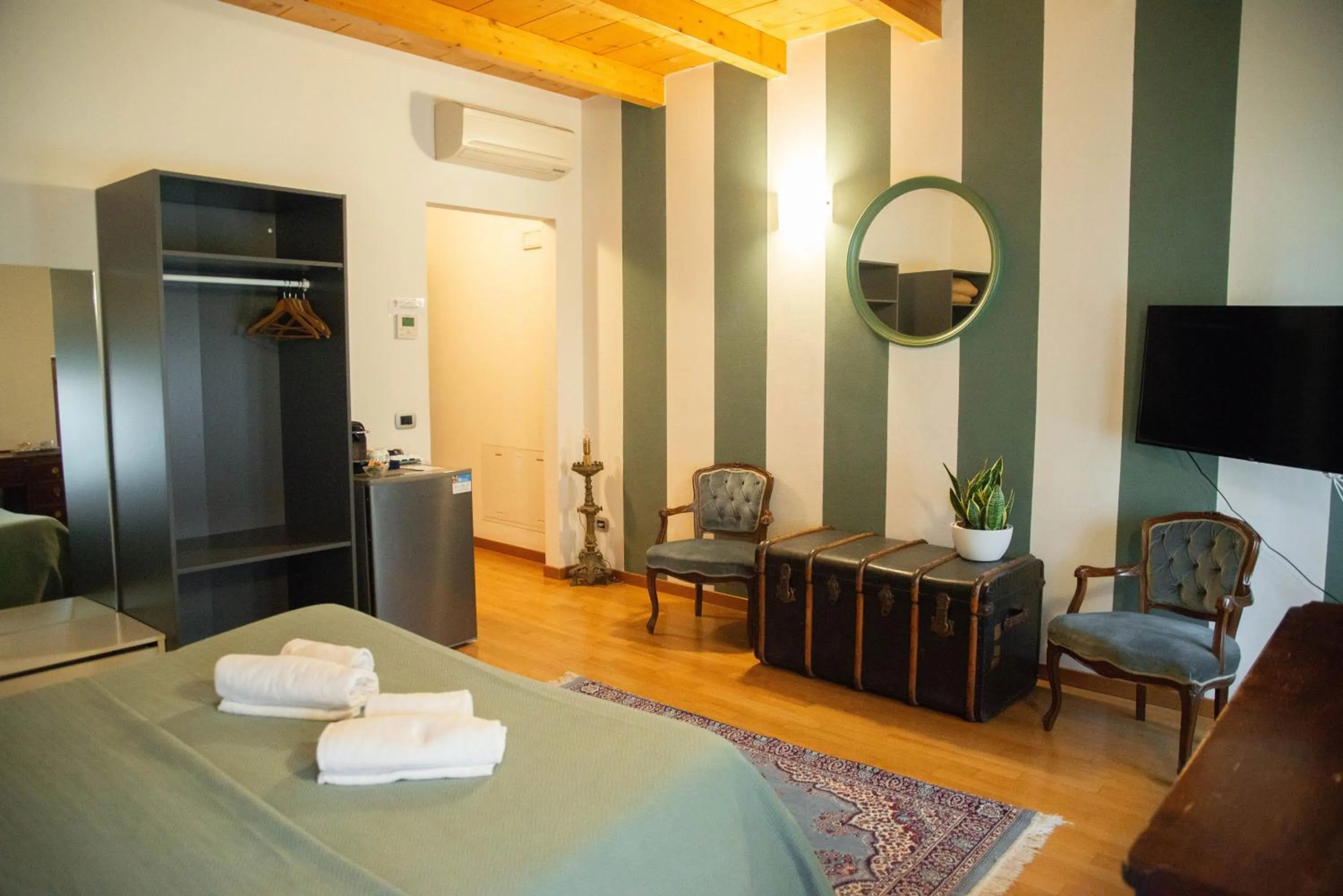 Bed in Pietra di Verona Residenza