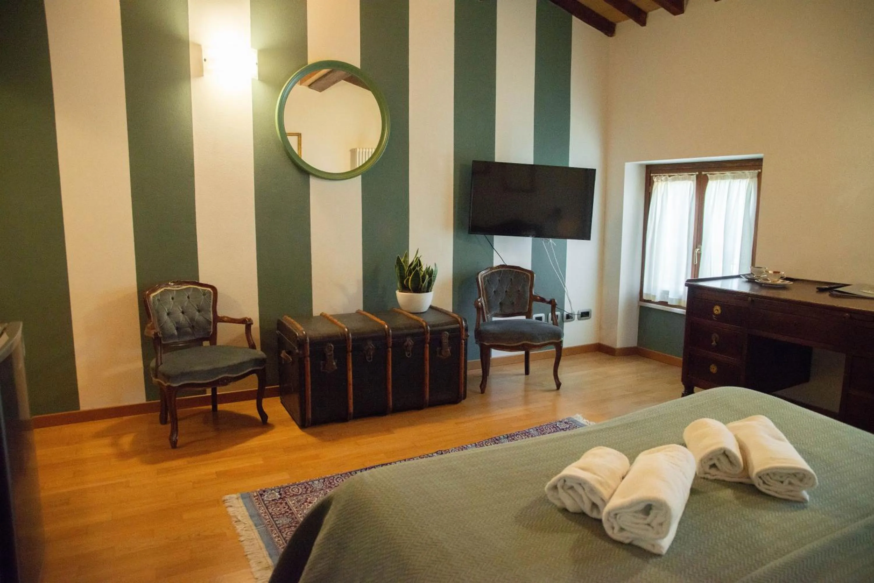 Bed in Pietra di Verona Residenza