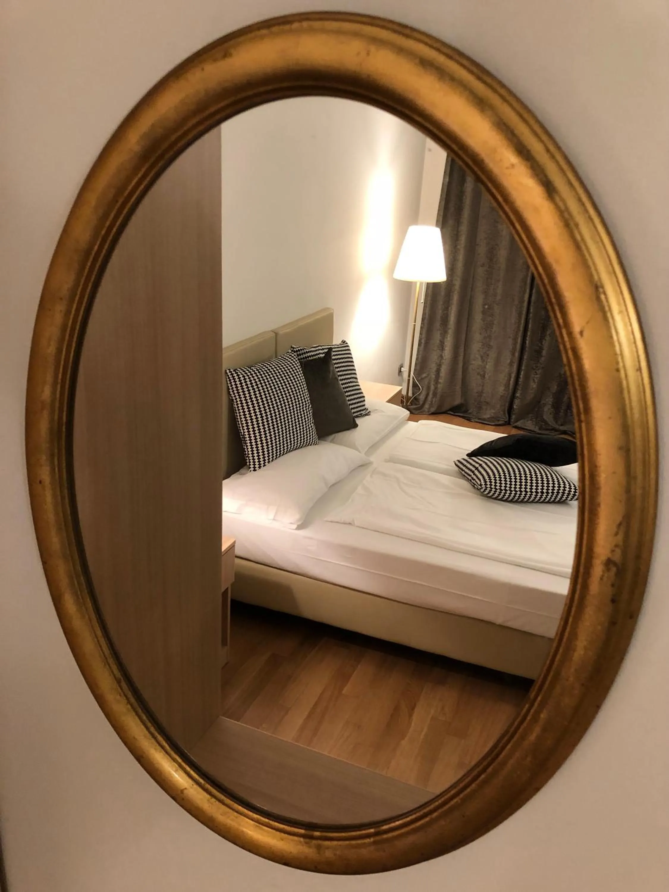 Decorative detail, Bed in Pietra di Verona Residenza