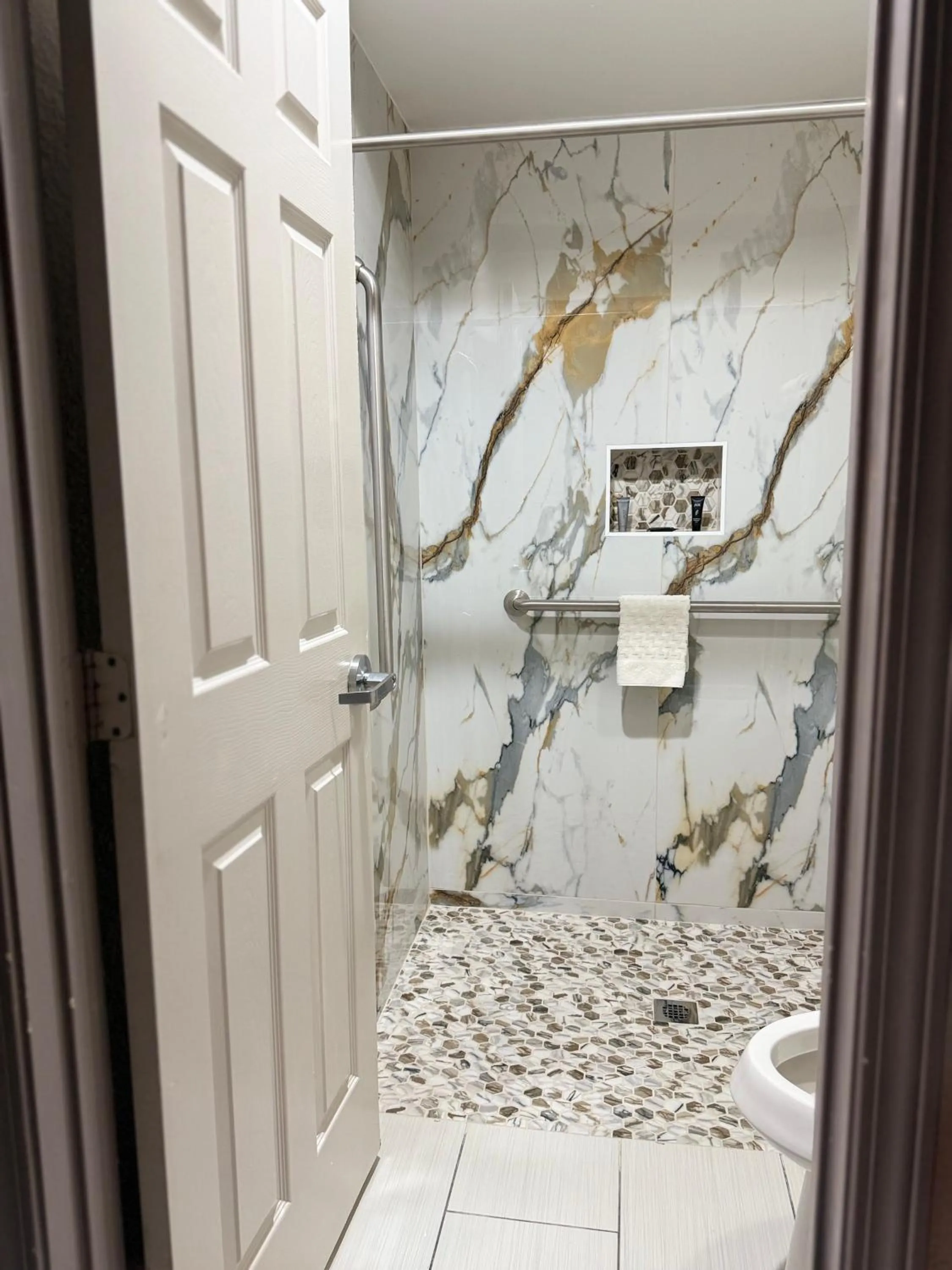 Bathroom in Americas Best Value Inn & Suites-Alvin/Houston