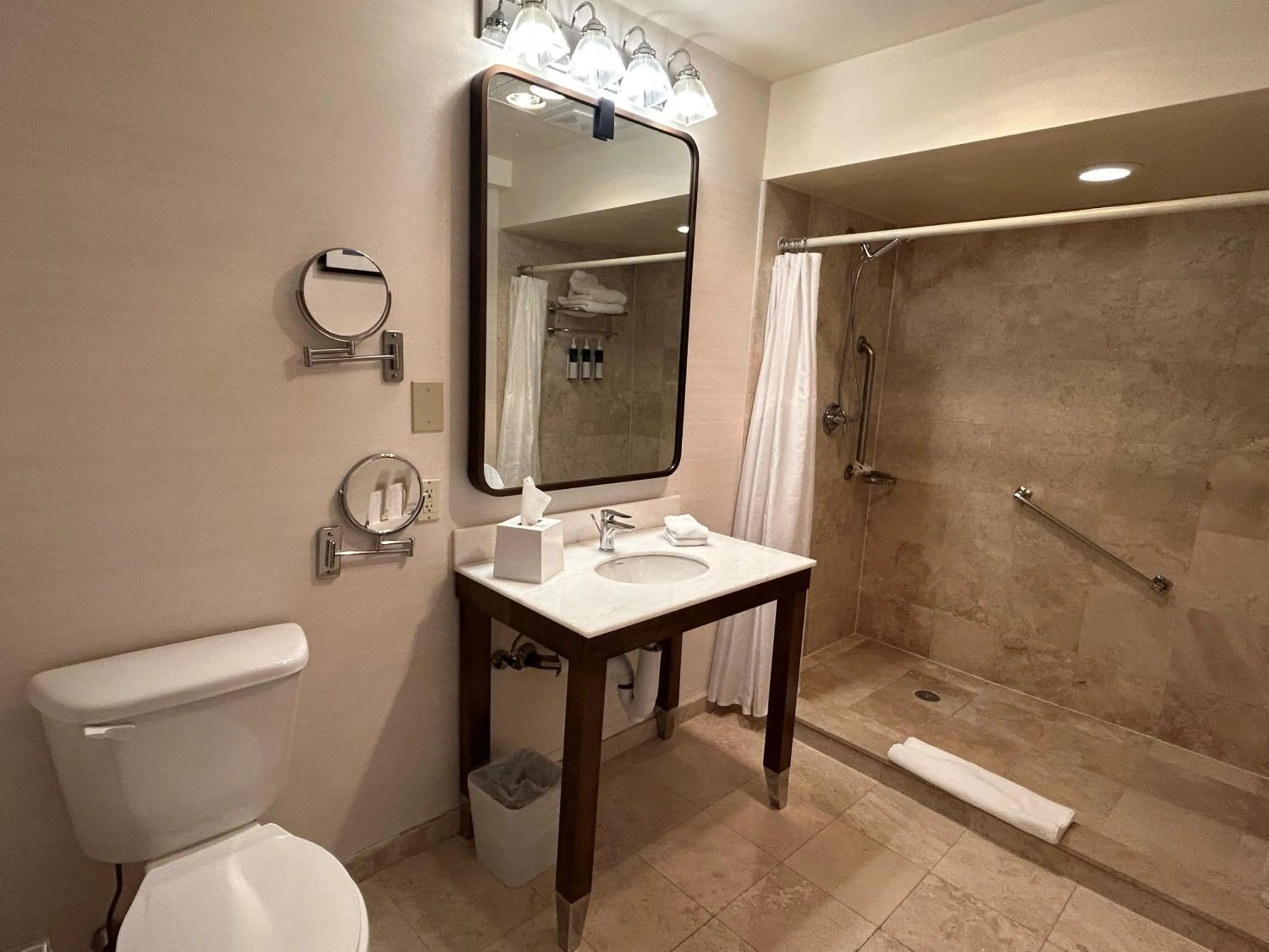 Bathroom in Best Western Premier Plainview-Long Island Hotel