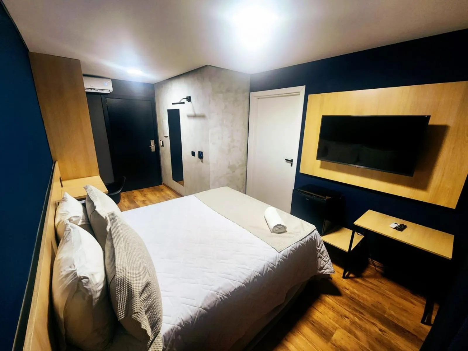 Bedroom, Bed in Minas Garden Hotel