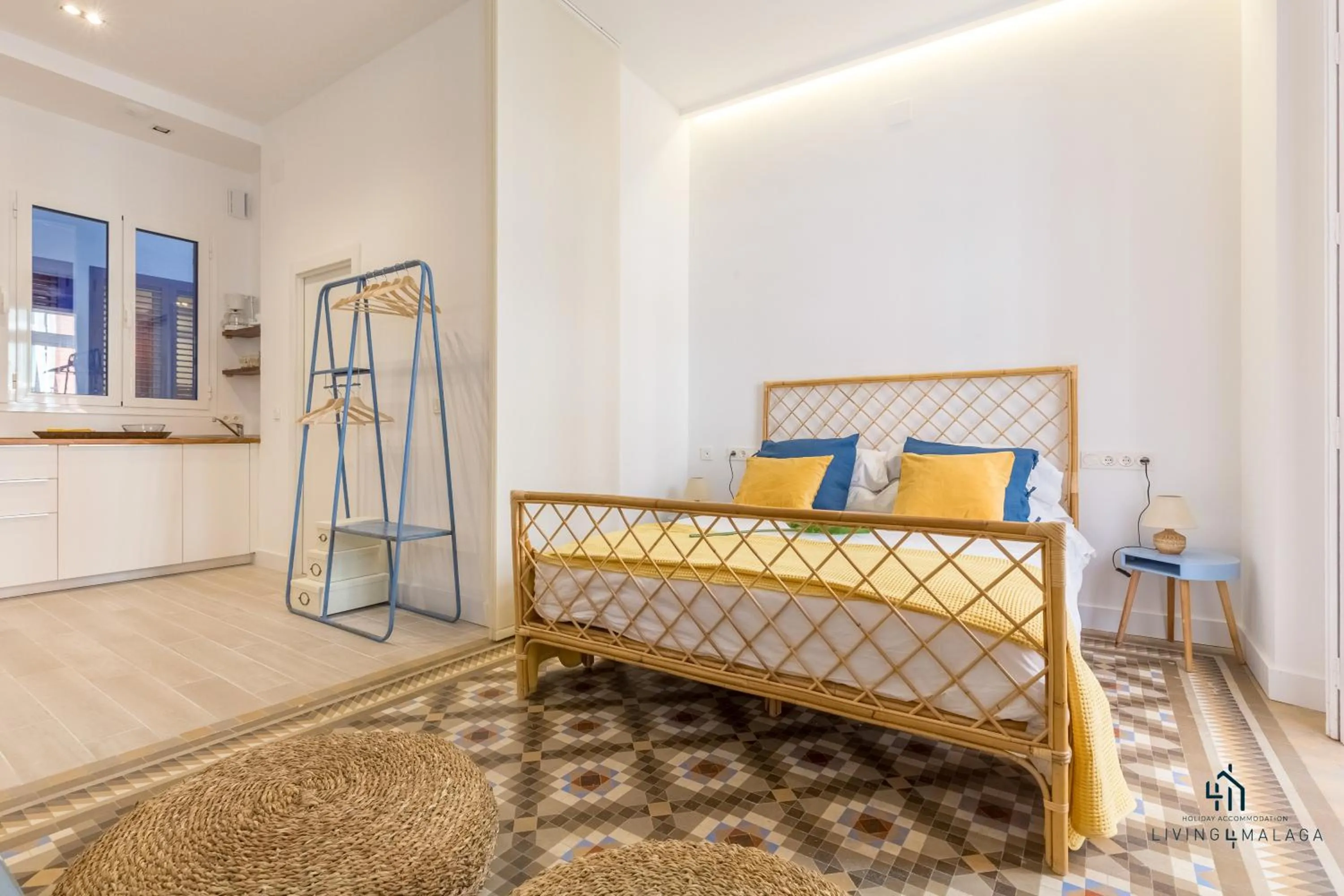 Bed in Living4Malaga Skyline Apartments