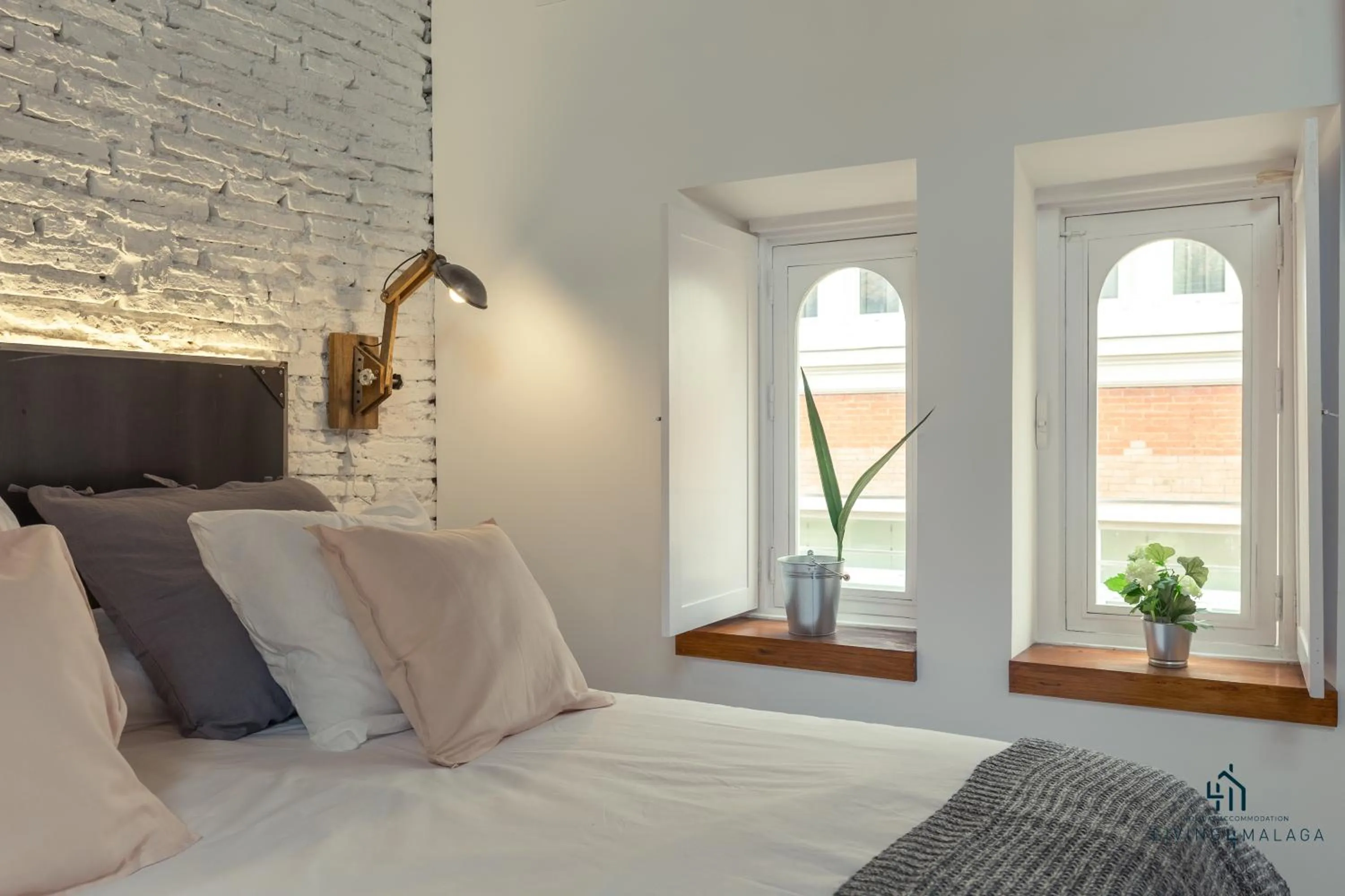 Bed in Living4Malaga Skyline Apartments