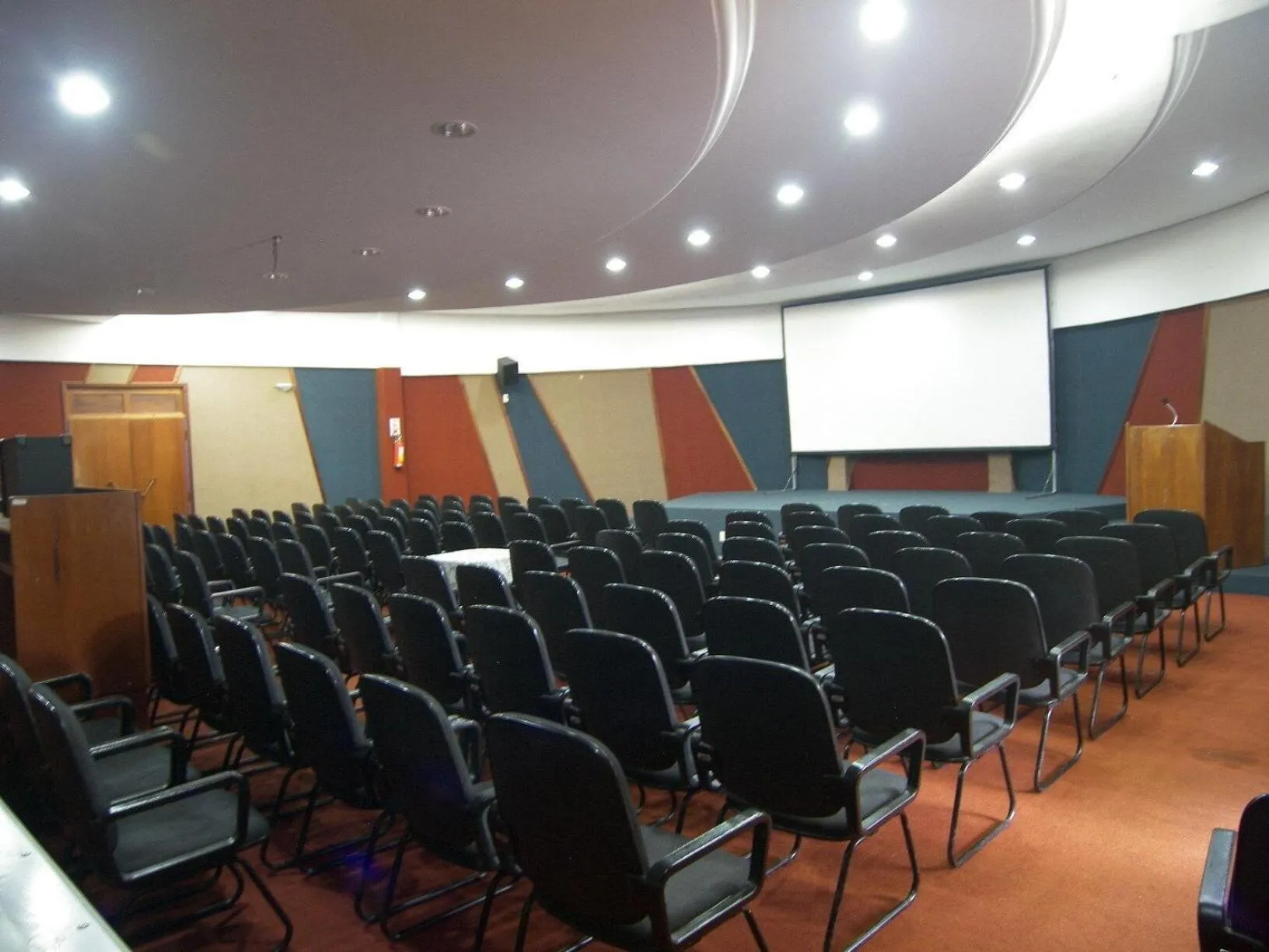 Meeting/conference room in Verdes Vales Lazer Hotel