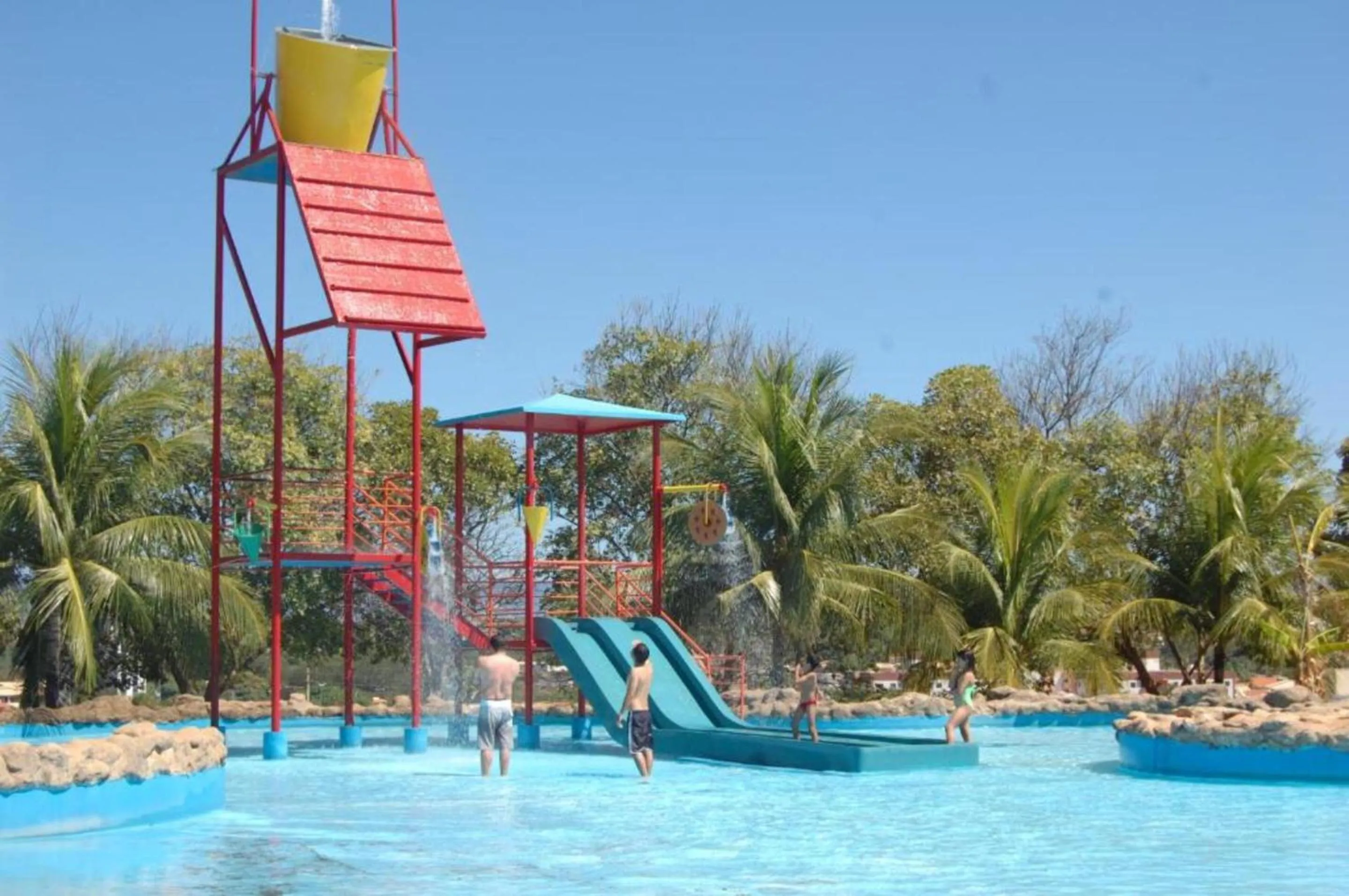 Day in Verdes Vales Lazer Hotel