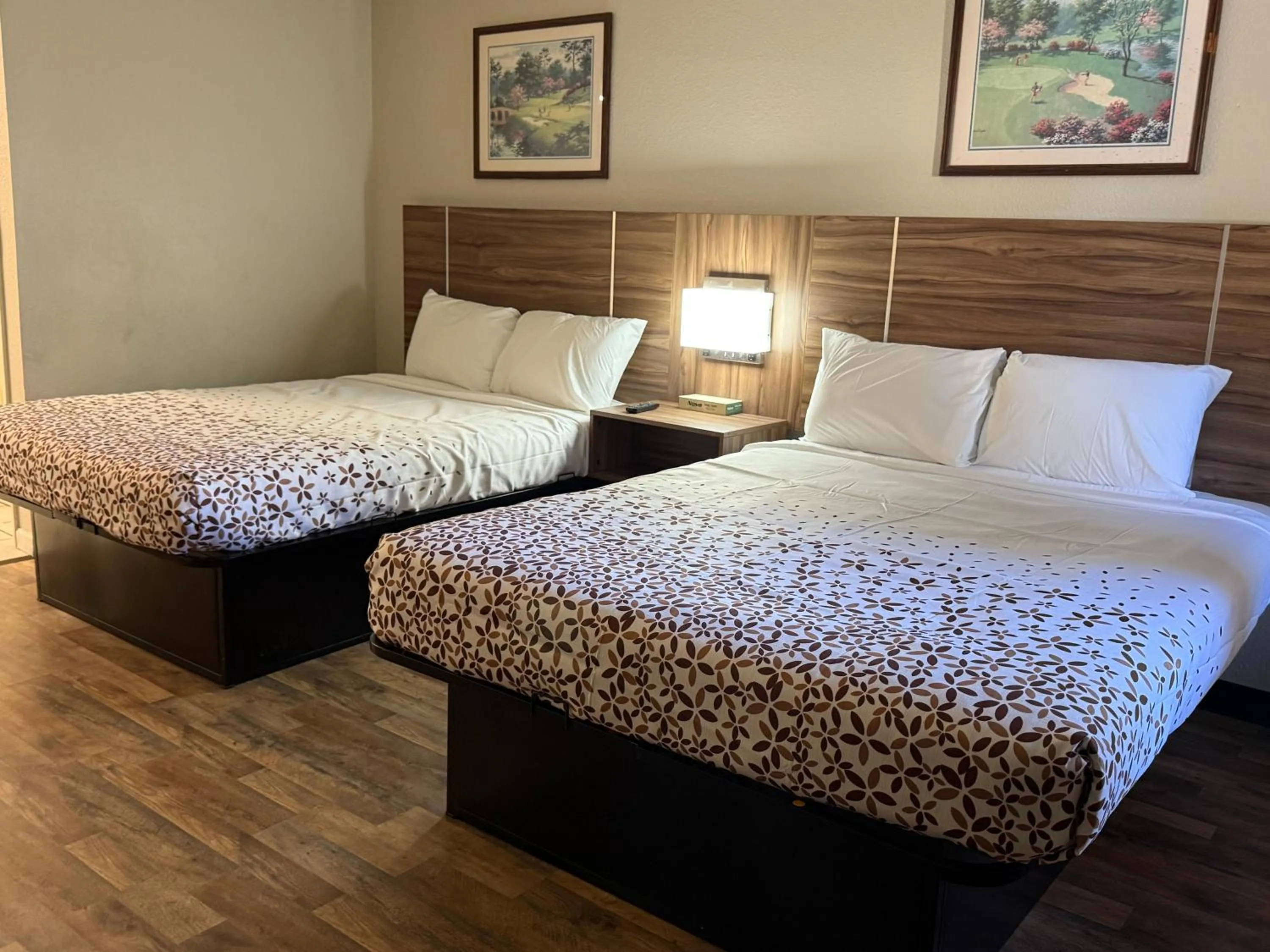 Bed in Country Hearth Inn & Suites Augusta