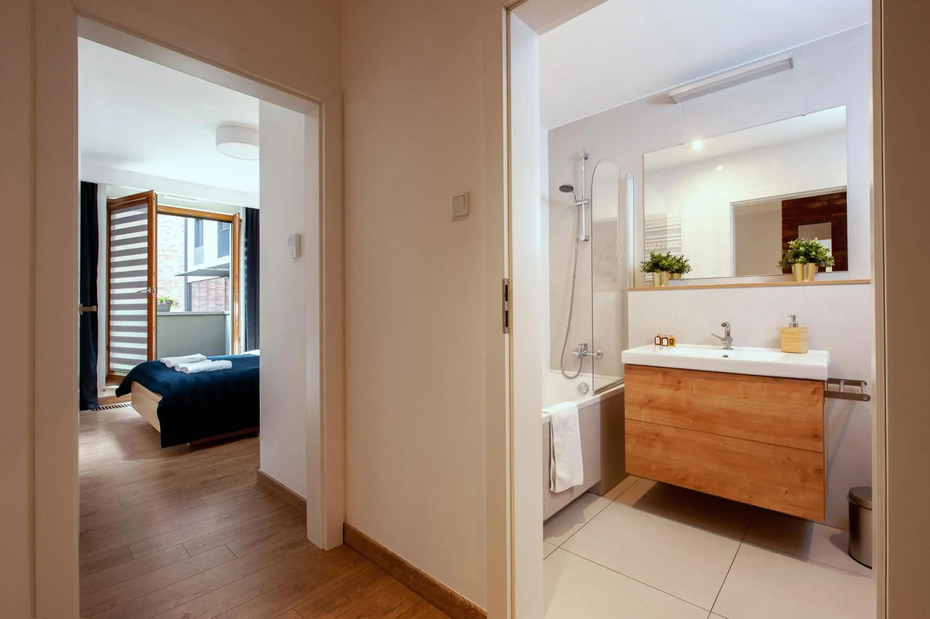 One-Bedroom Superior Apartment in Browar Lubicz Residence One-Bedroom Superior Apartment in Browar Lubicz Residence