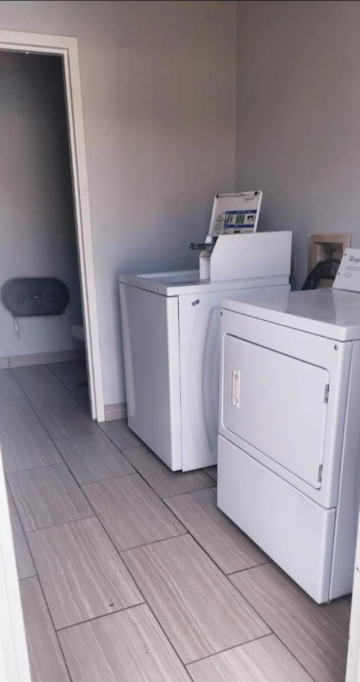 washing machine in Americas Best Value Inn & Suites-Foley