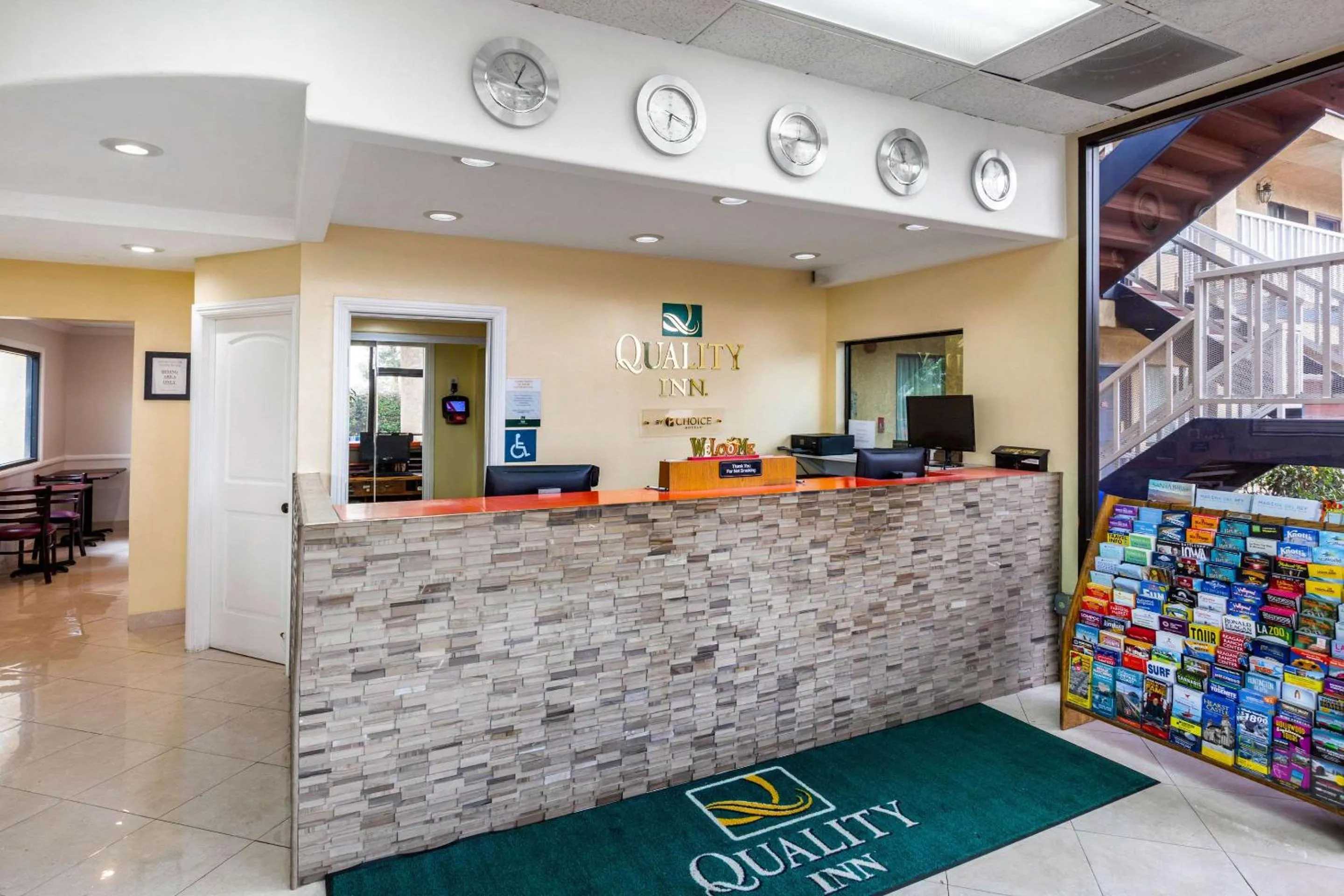 Lobby or reception in Quality Inn