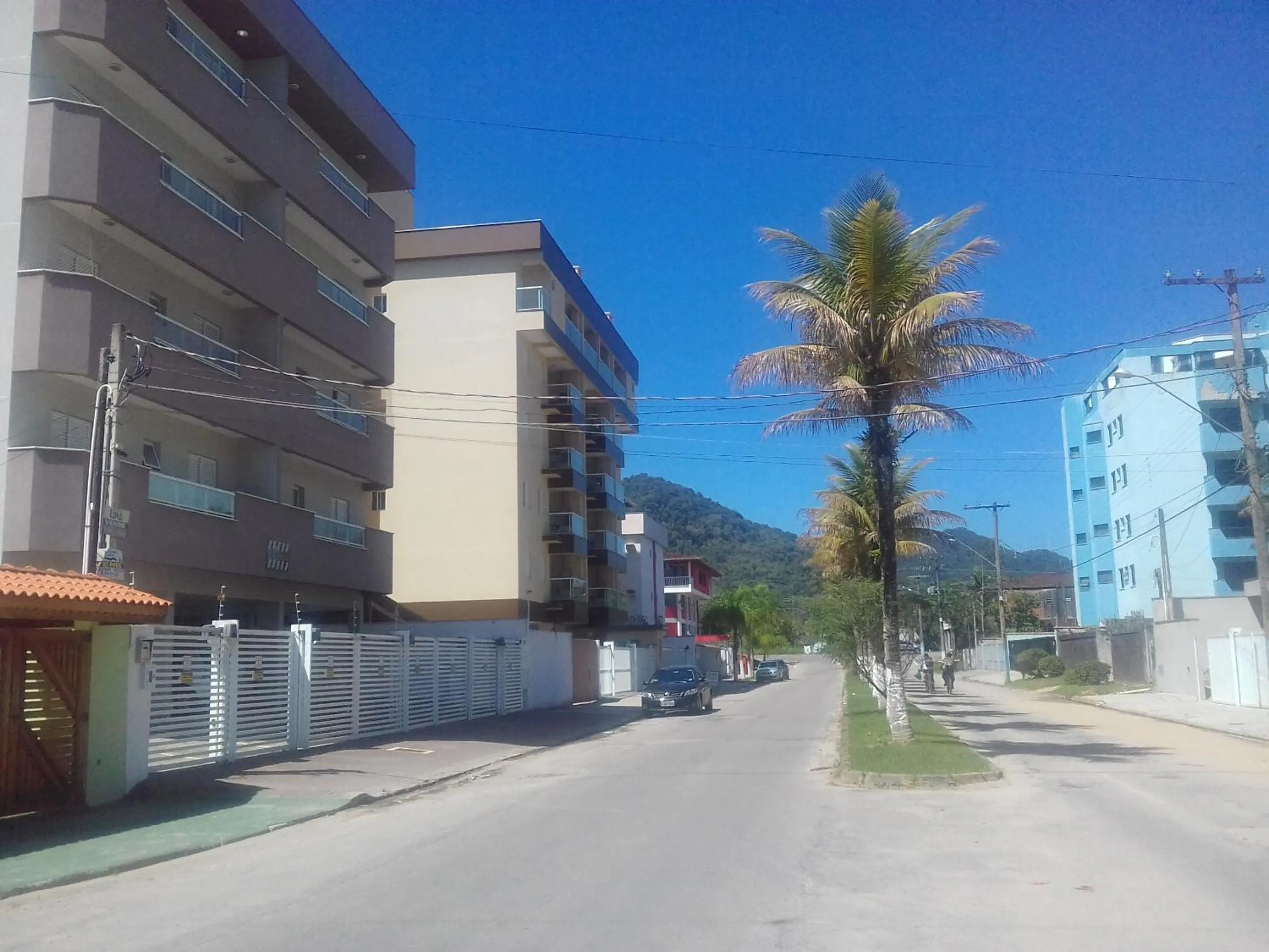 Apartamento 3 quartos com ar condicionado próximo a Praia Grande