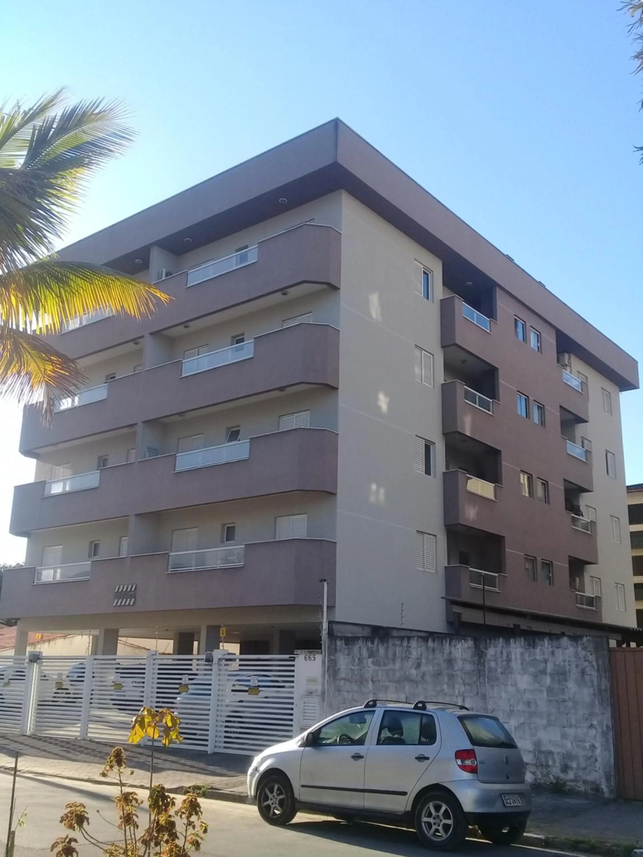 Apartamento 3 quartos com ar condicionado próximo a Praia Grande
