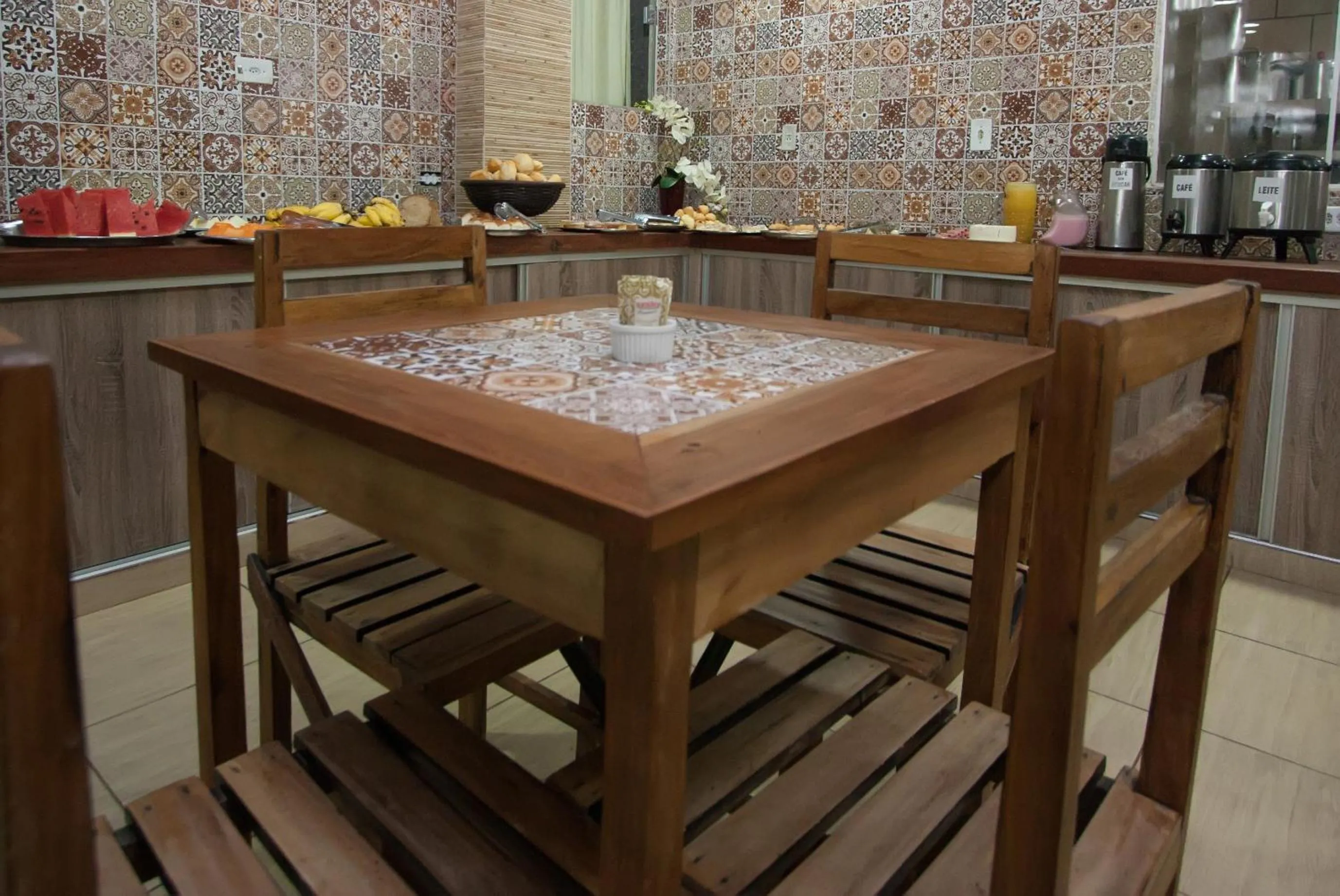 Restaurant/places to eat in Hotel Marina Torrano