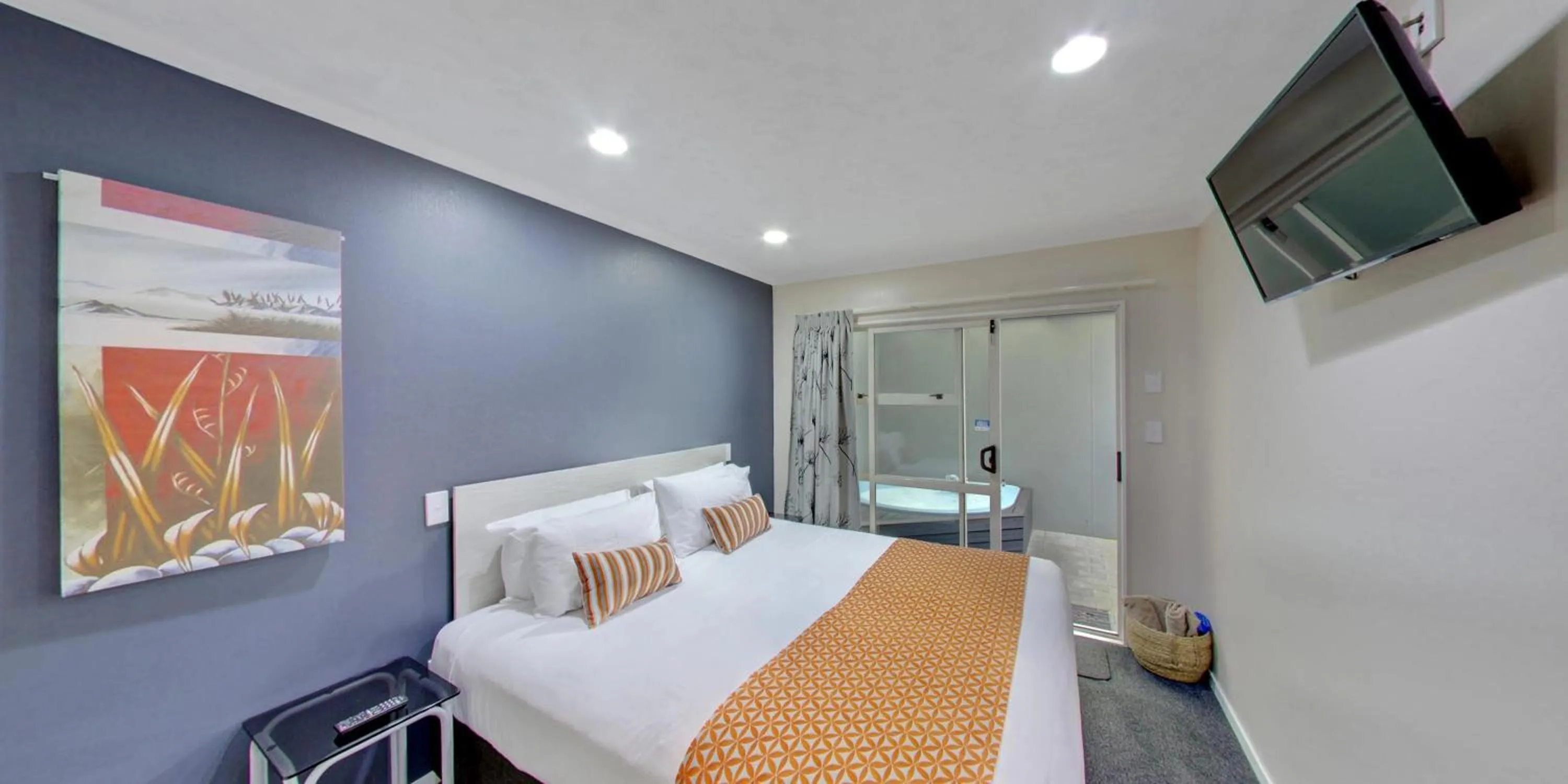 Bedroom, Bed in Capri on Fenton