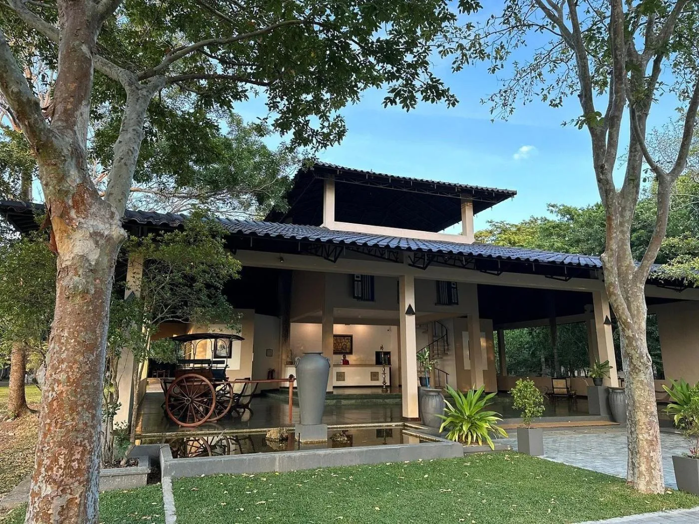 Property building in Kassapa Lions Rock