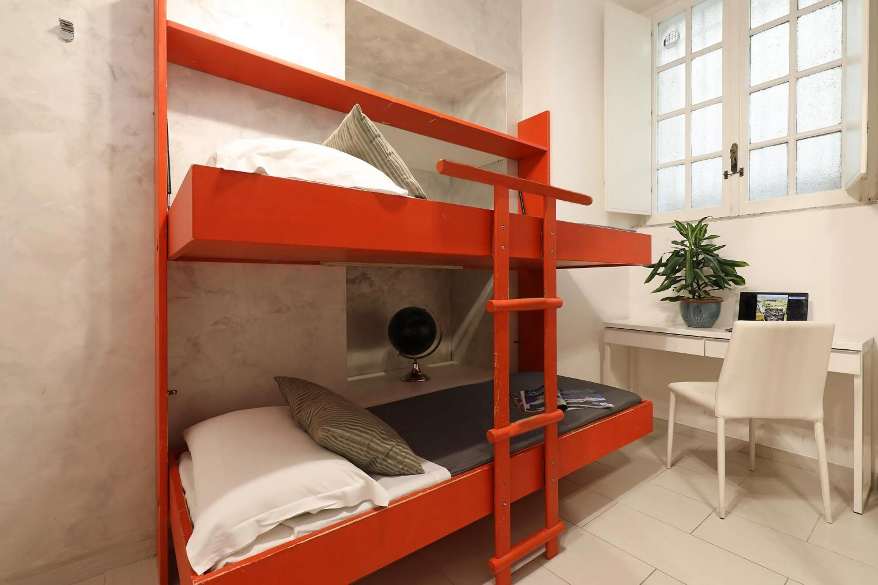 bunk bed, Bed in Grand Tour Rome Apartment - Liberty Collection