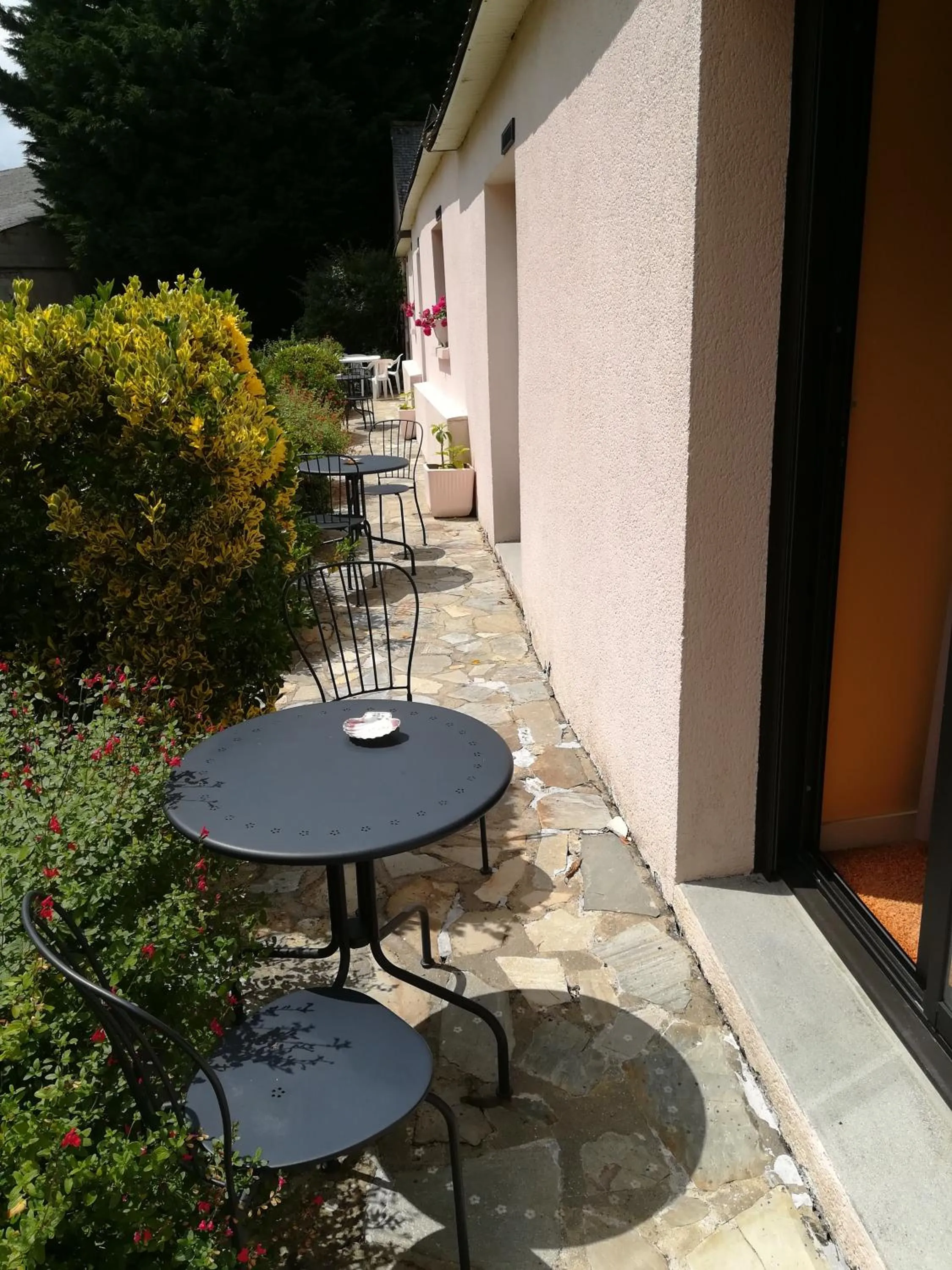 Patio in Chez Herveline Le Fer - Chambres et table d'hôtes