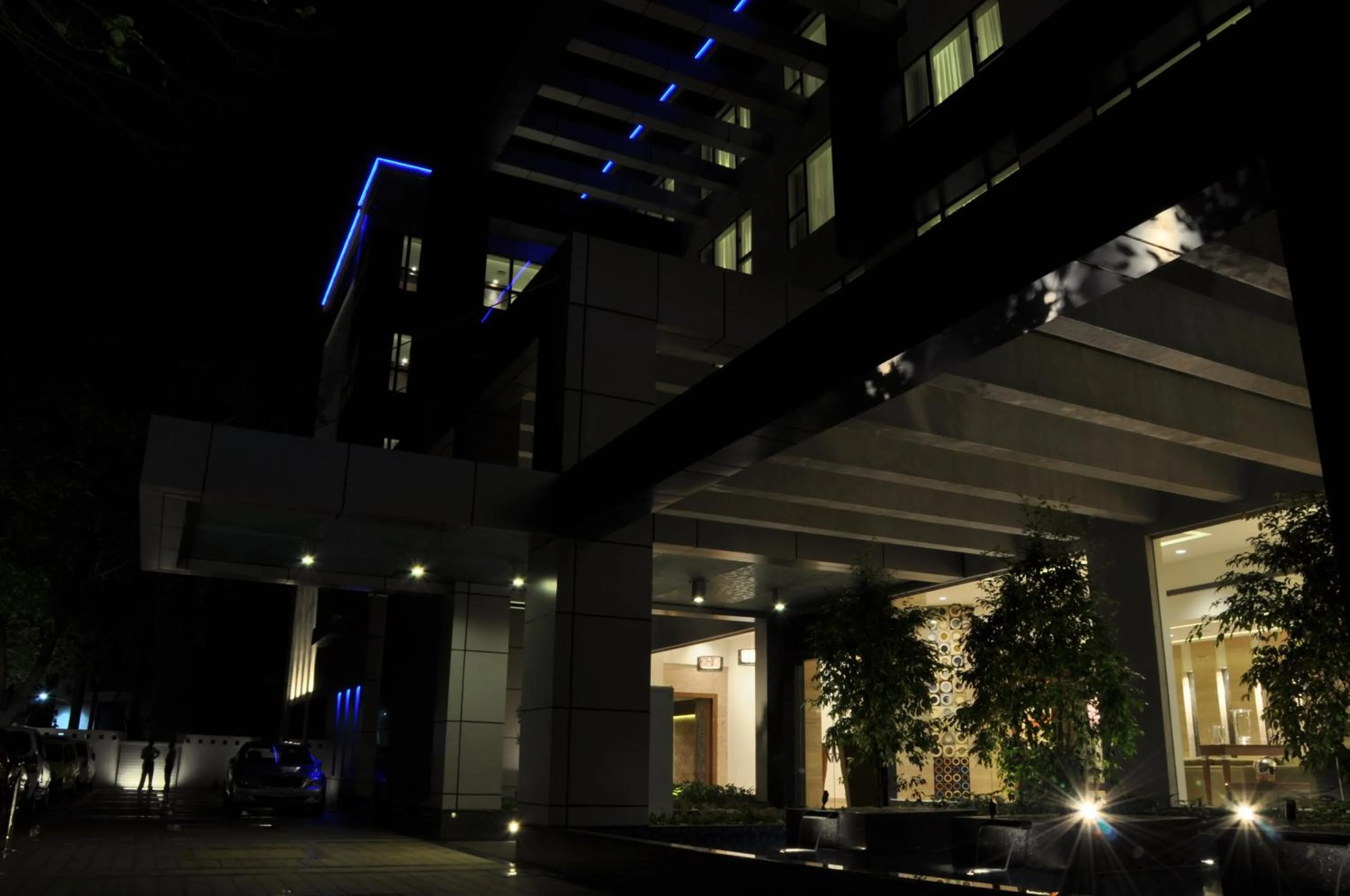 Area and facilities in Adarsh Hamilton